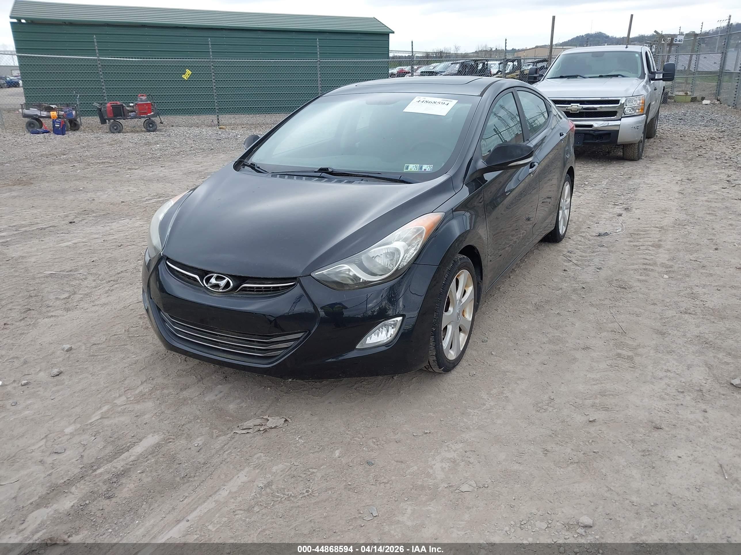 HYUNDAI ELANTRA image 2