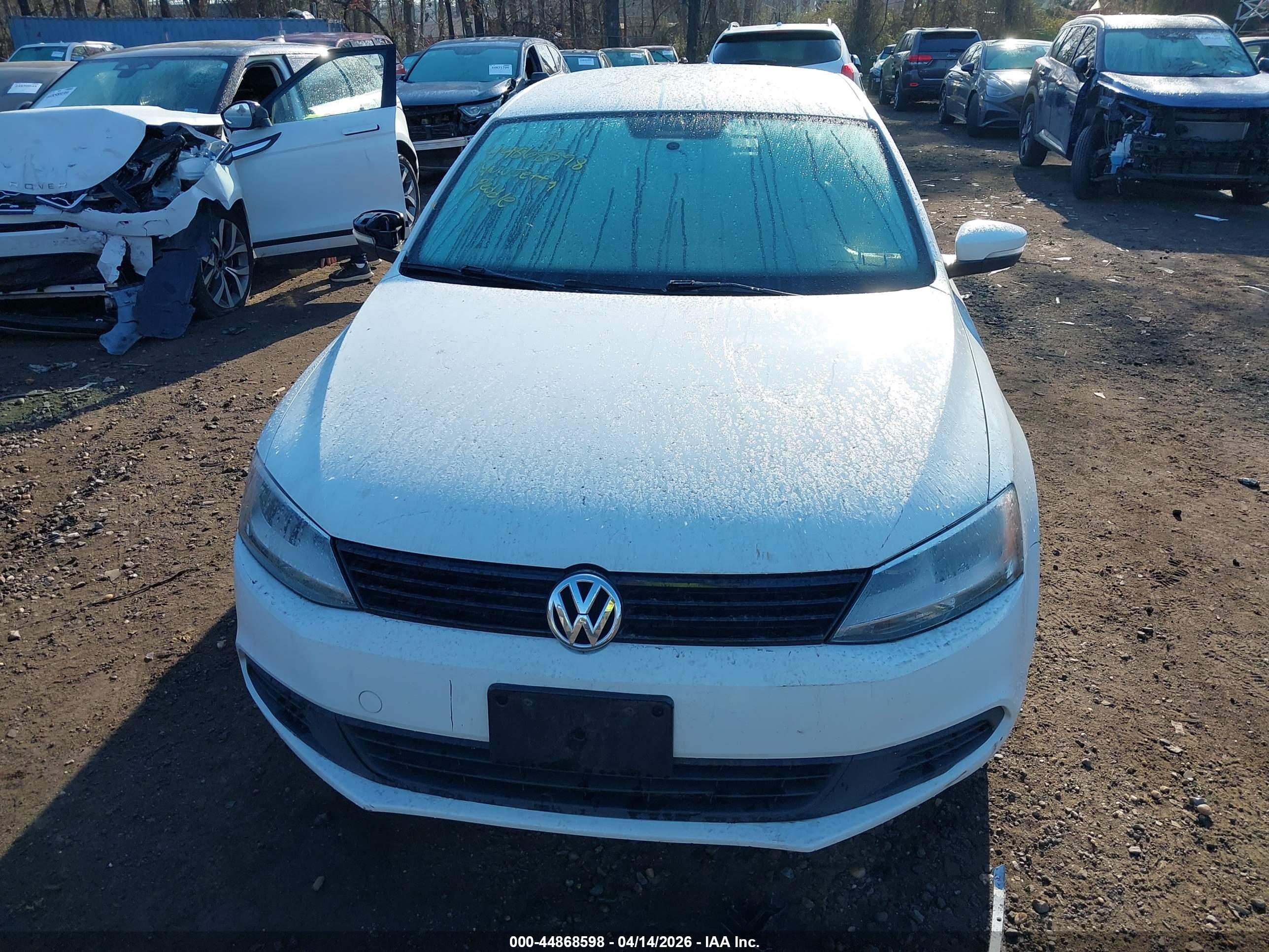 VOLKSWAGEN JETTA image 6