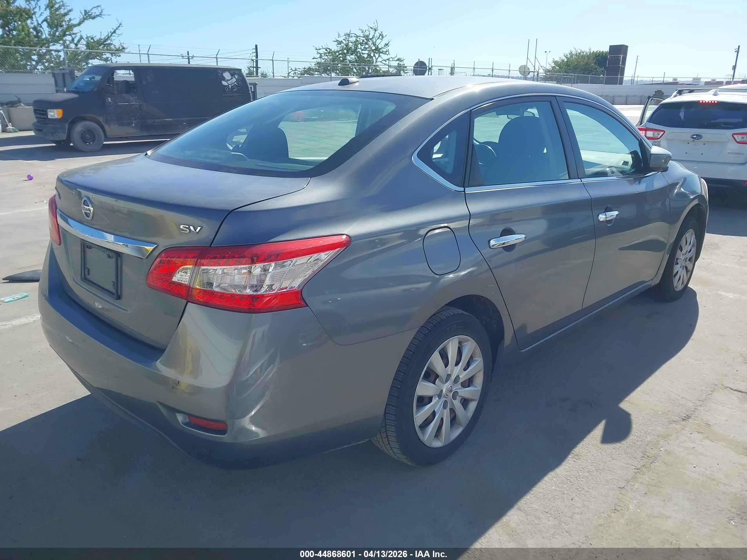 NISSAN SENTRA image 4