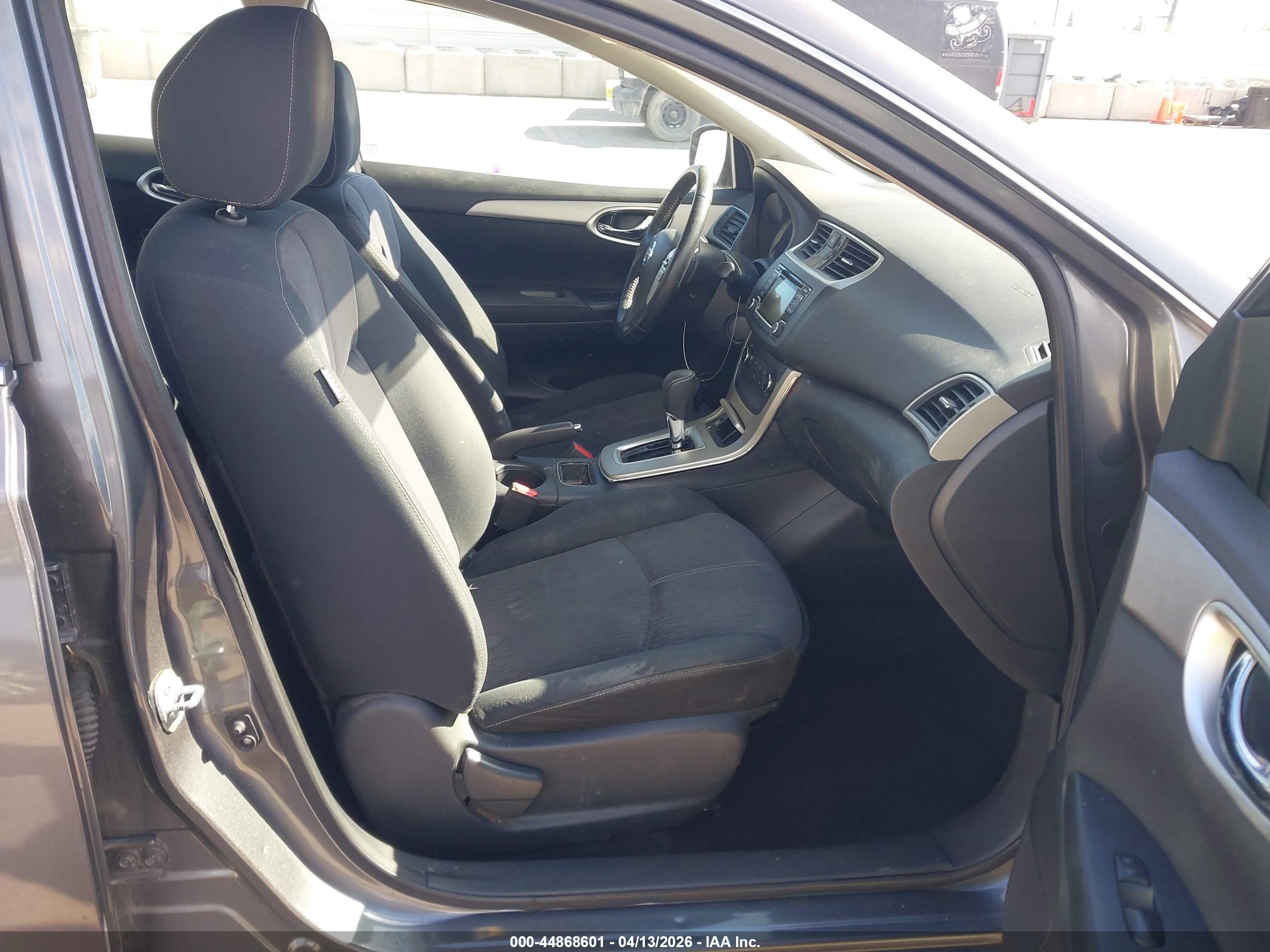 NISSAN SENTRA image 5