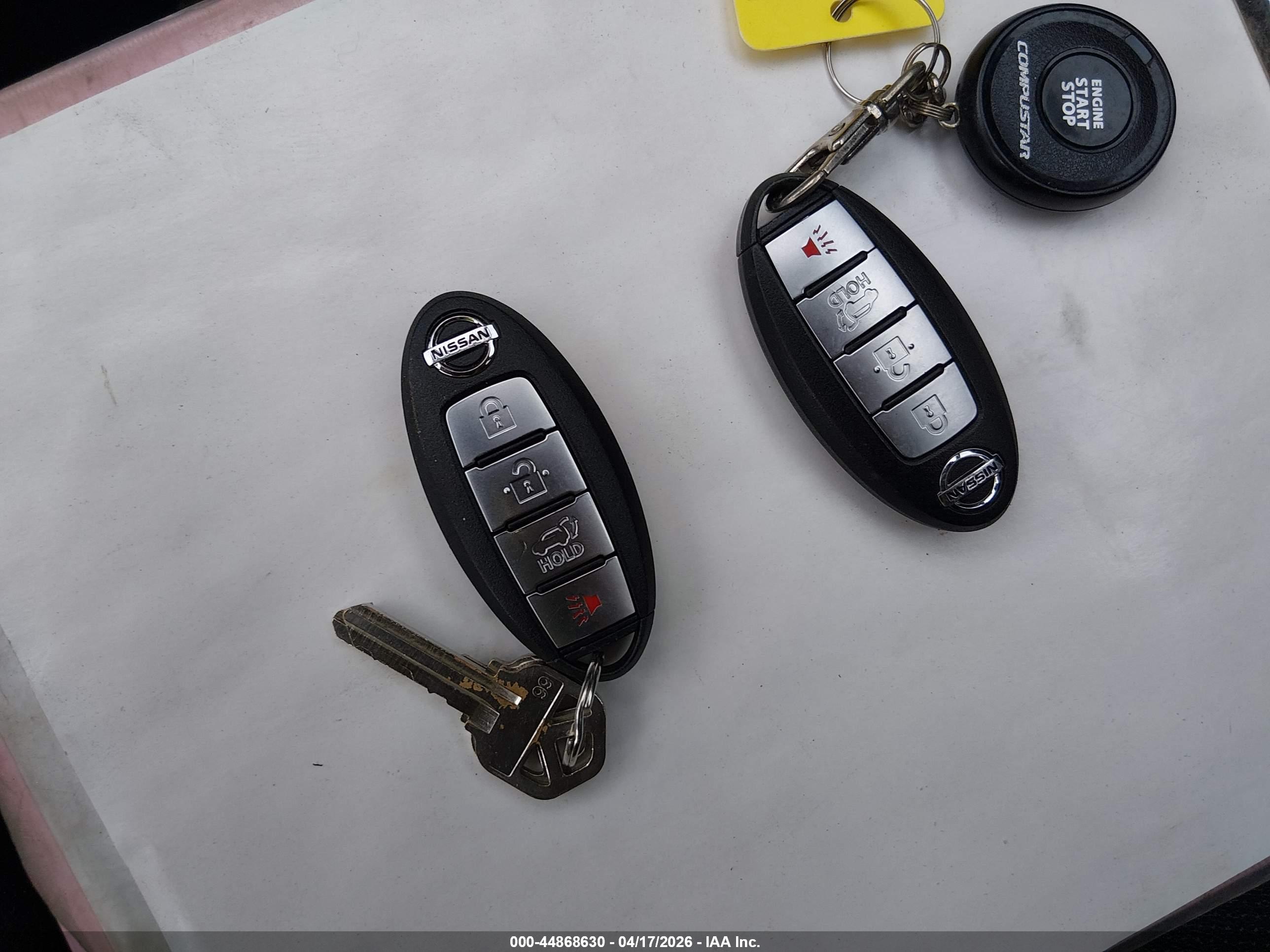 NISSAN ROGUE image 11