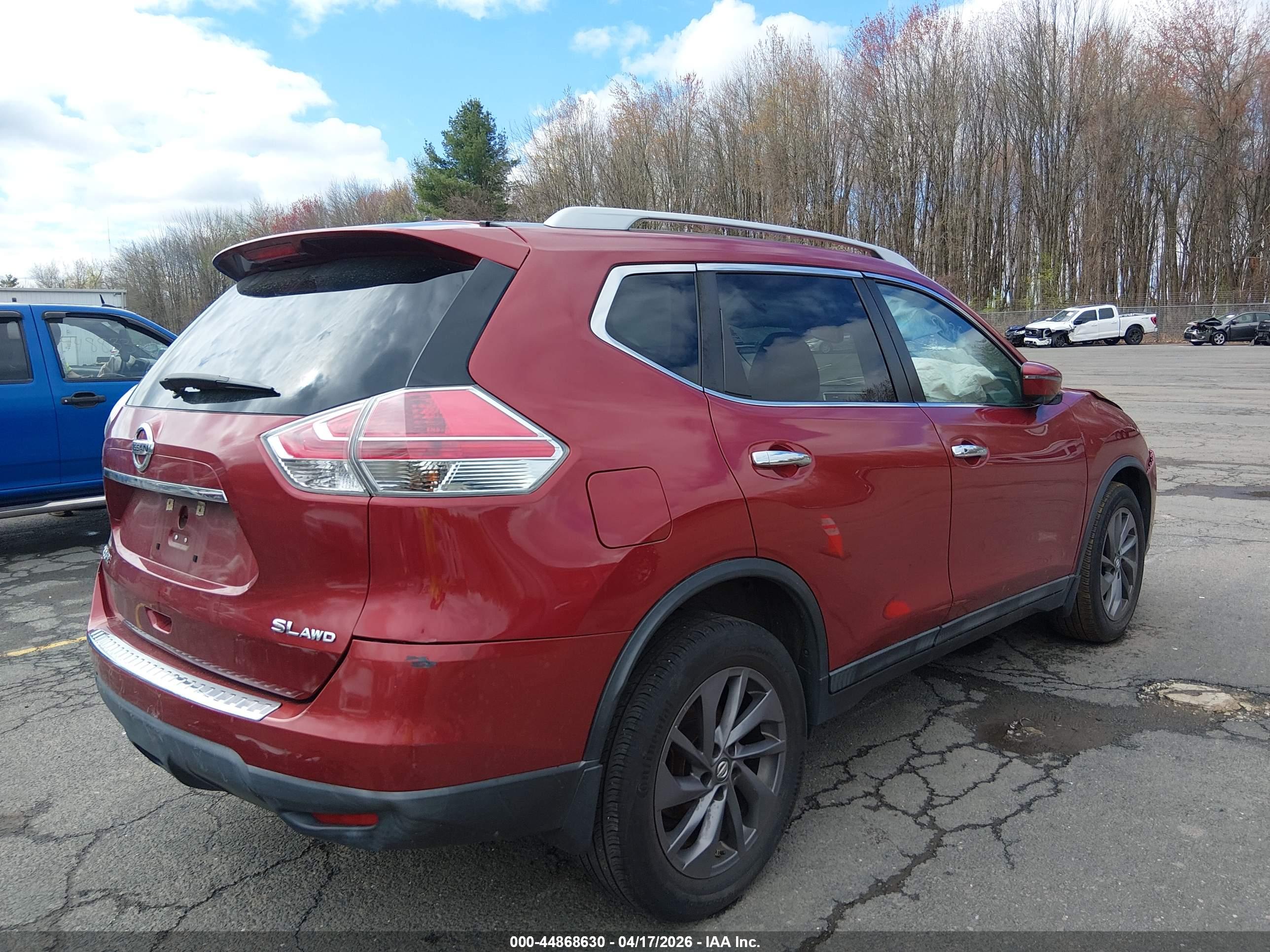 NISSAN ROGUE image 4