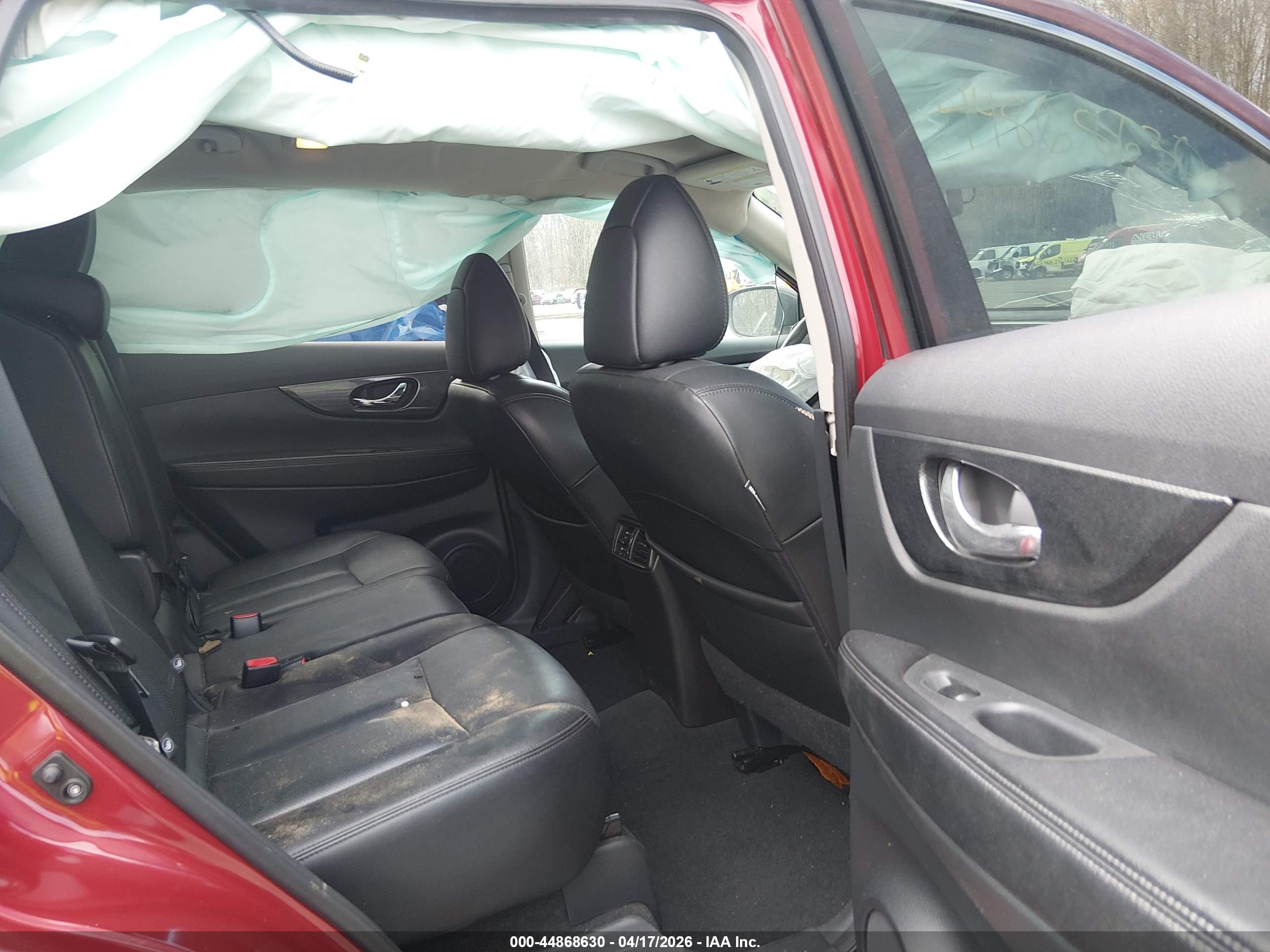 NISSAN ROGUE image 8