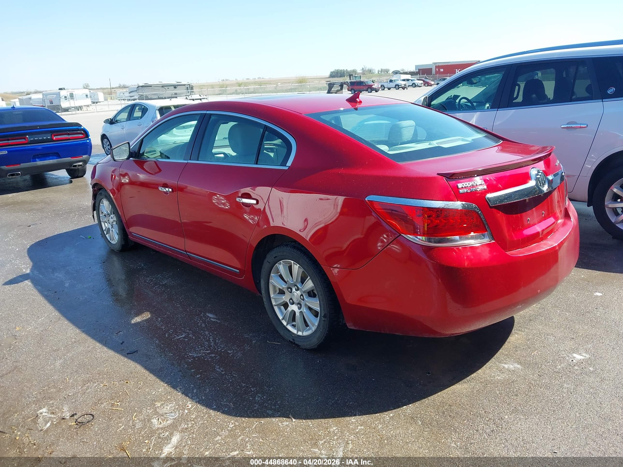 BUICK LACROSSE image 3