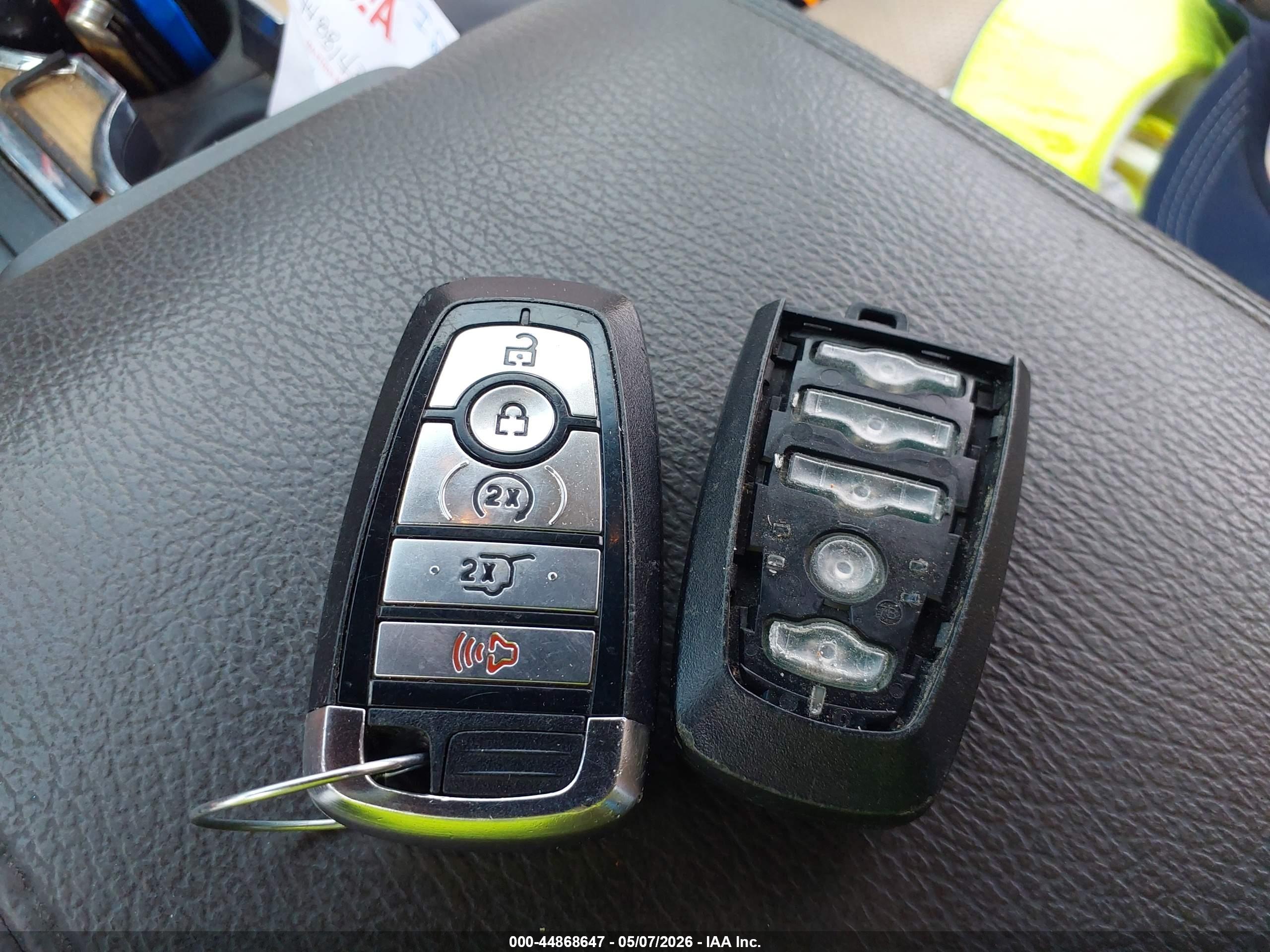 FORD ESCAPE image 11