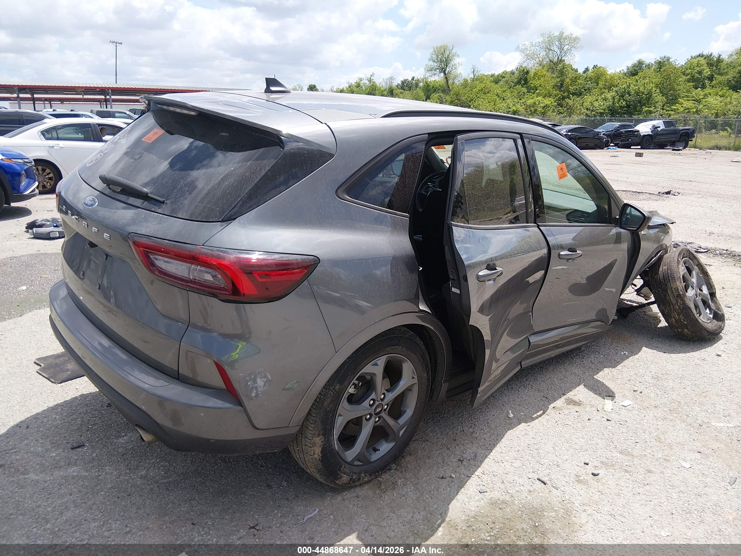 FORD ESCAPE image 4