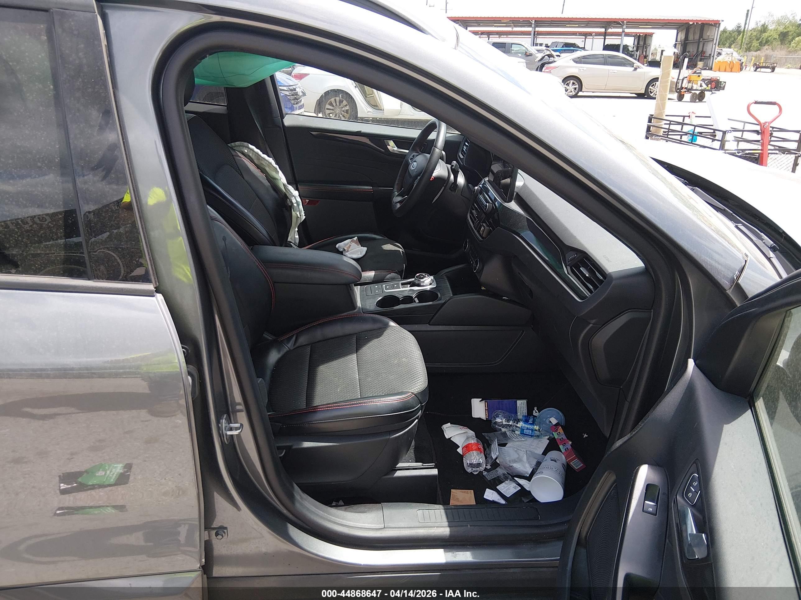FORD ESCAPE image 5