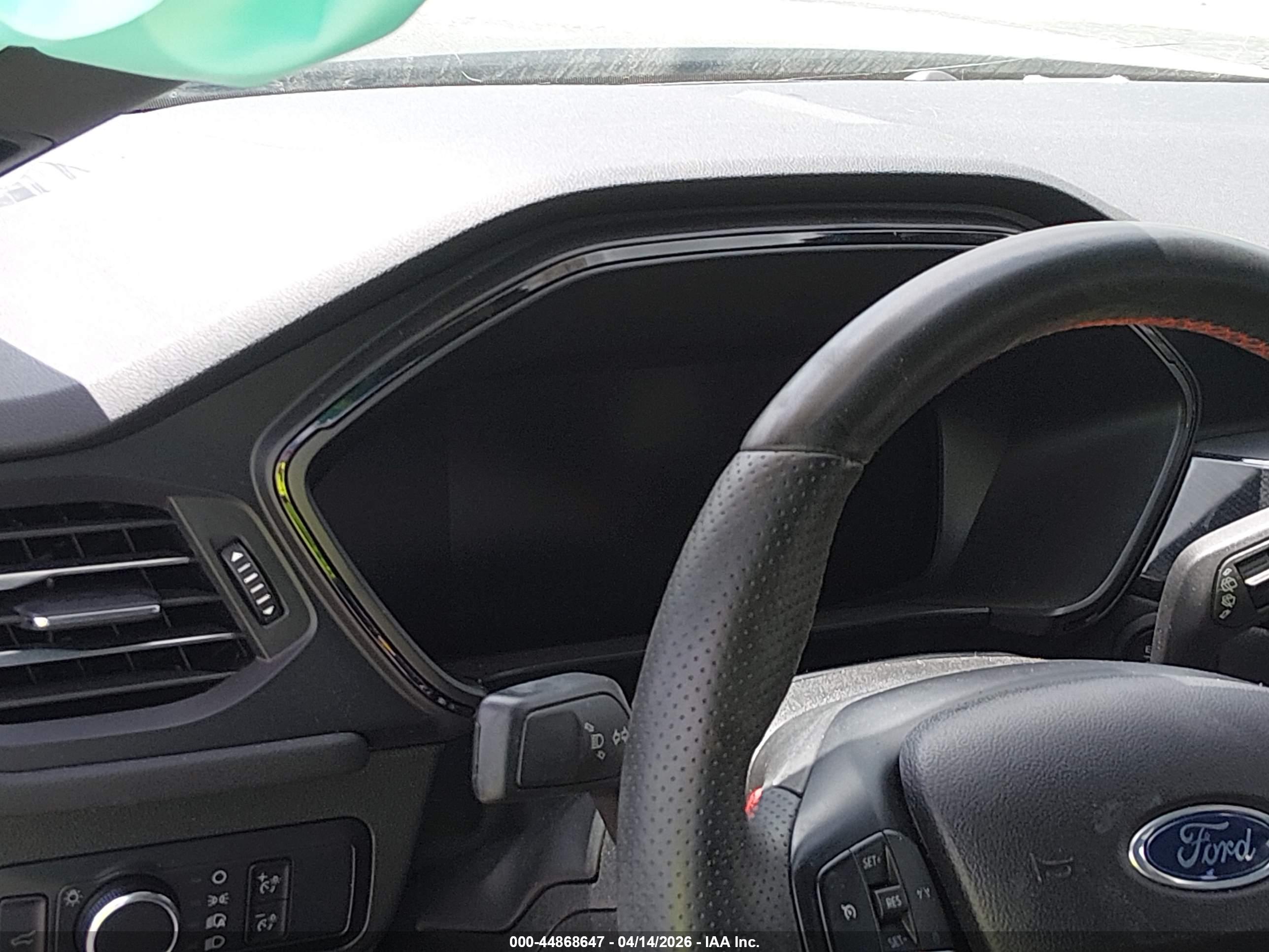 FORD ESCAPE image 7