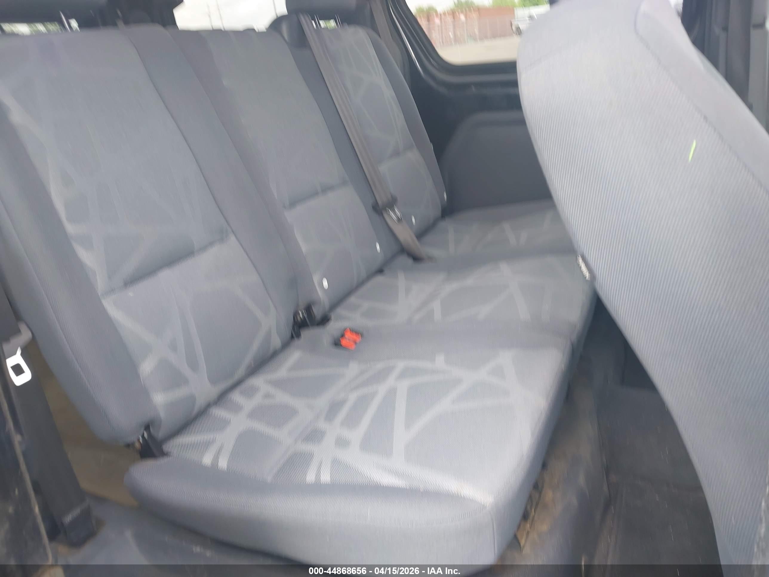 FORD TRANSIT image 8