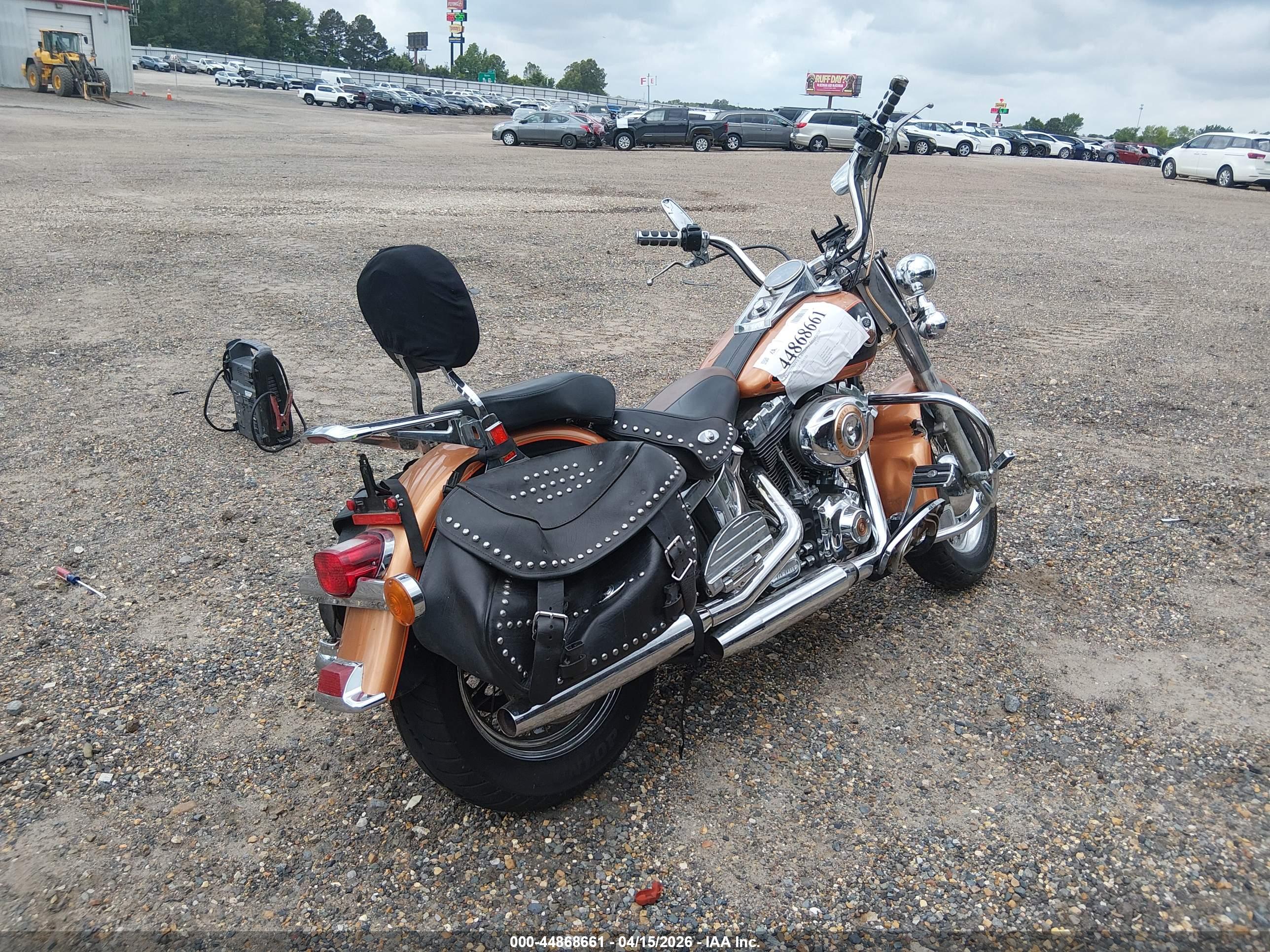 HARLEY-DAVIDSON FLSTC image 4