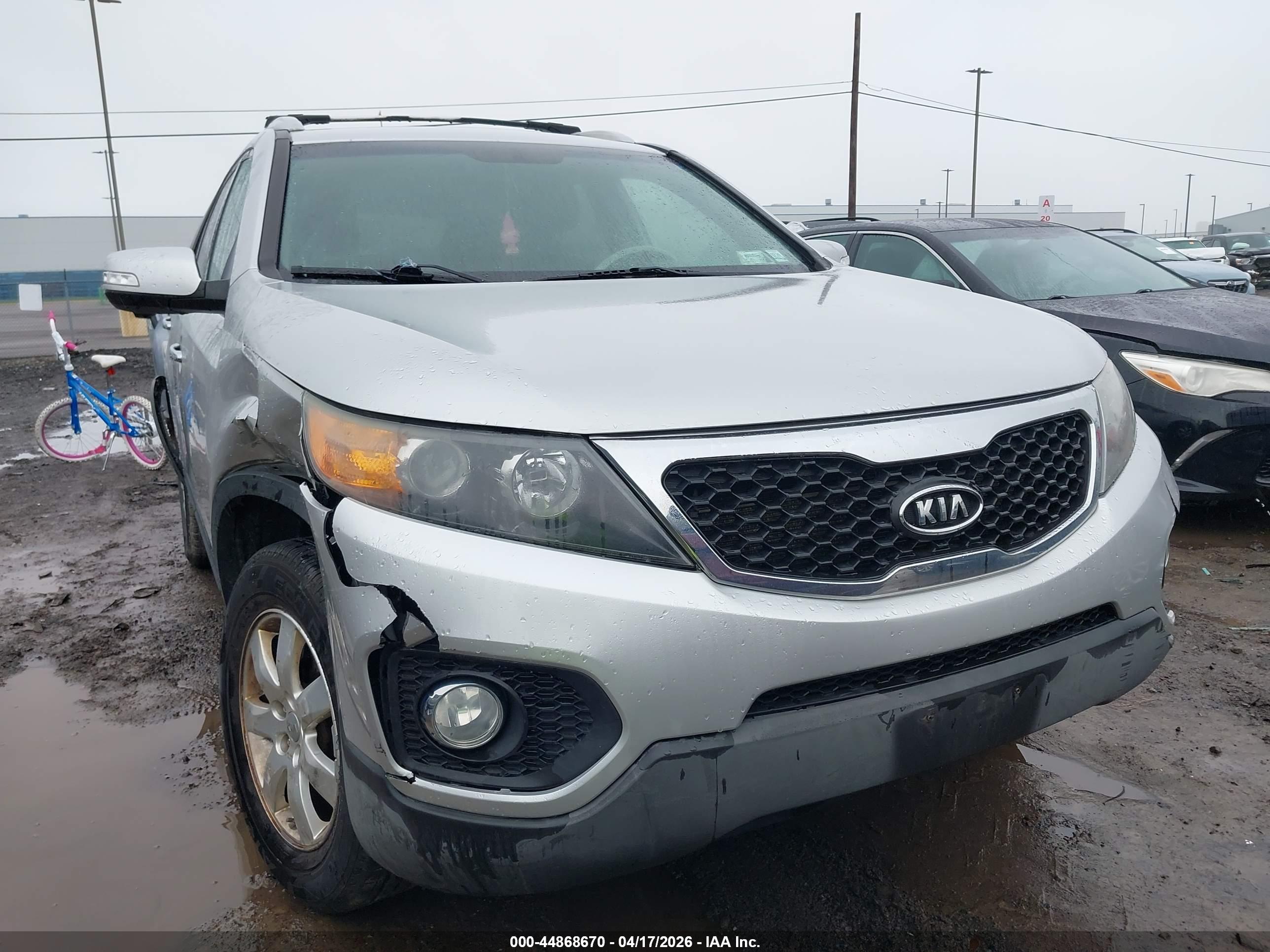 KIA SORENTO image 6