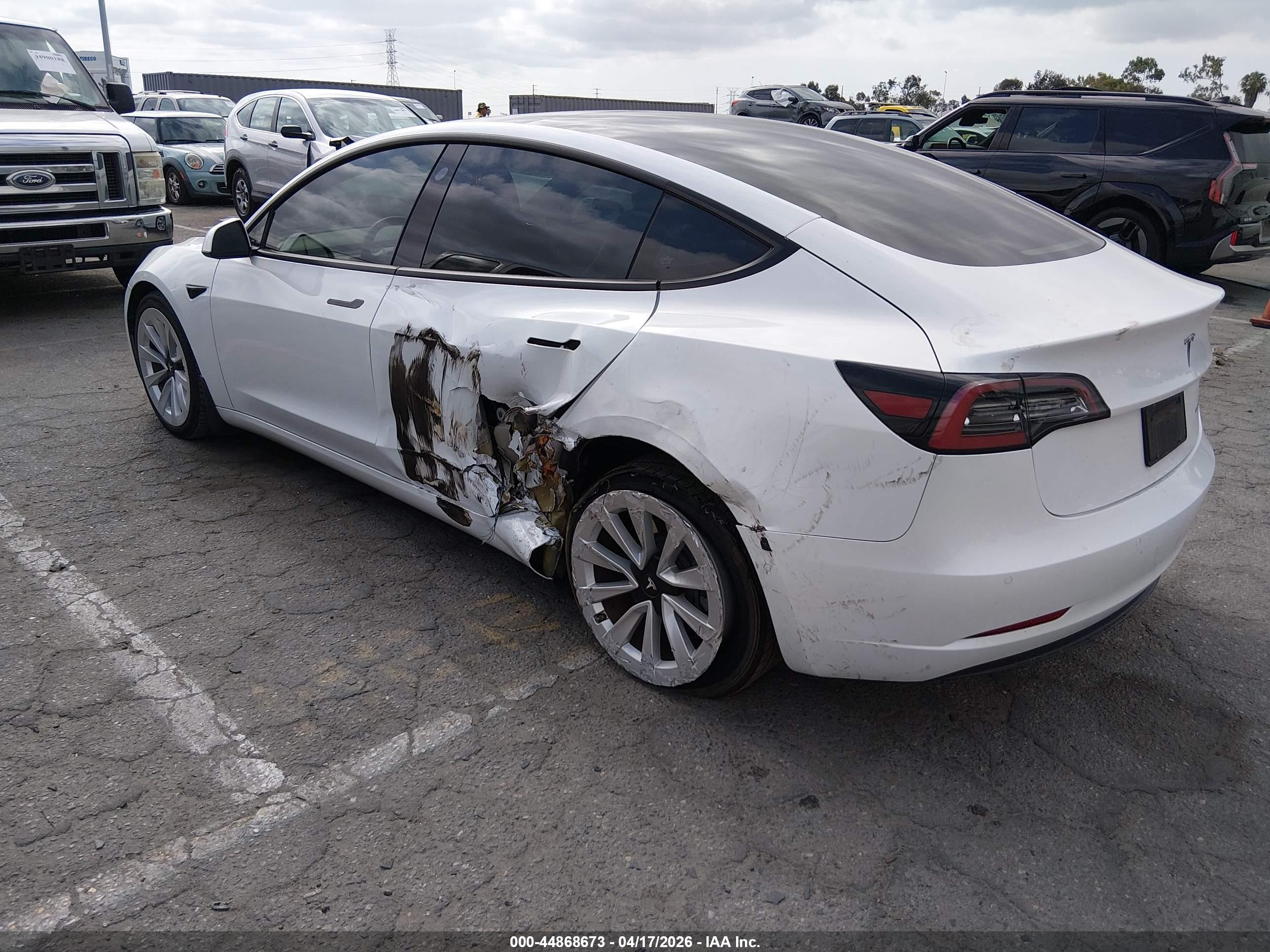 TESLA MODEL image 3