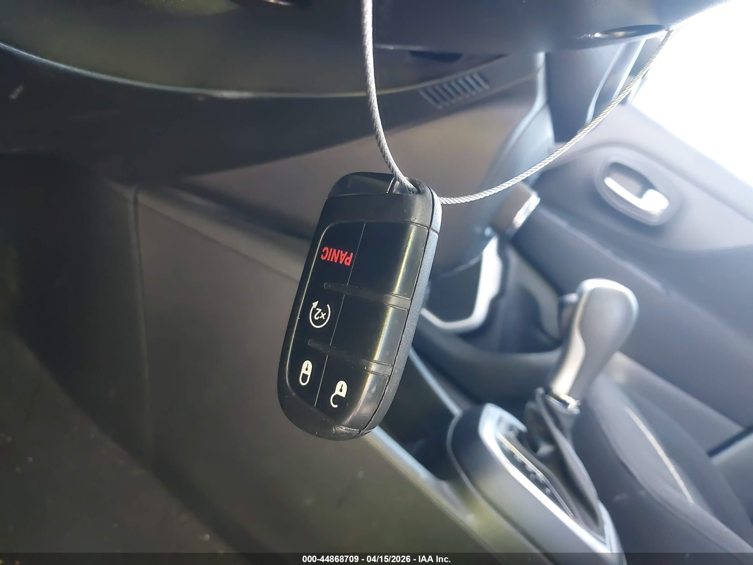 JEEP RENEGADE image 11