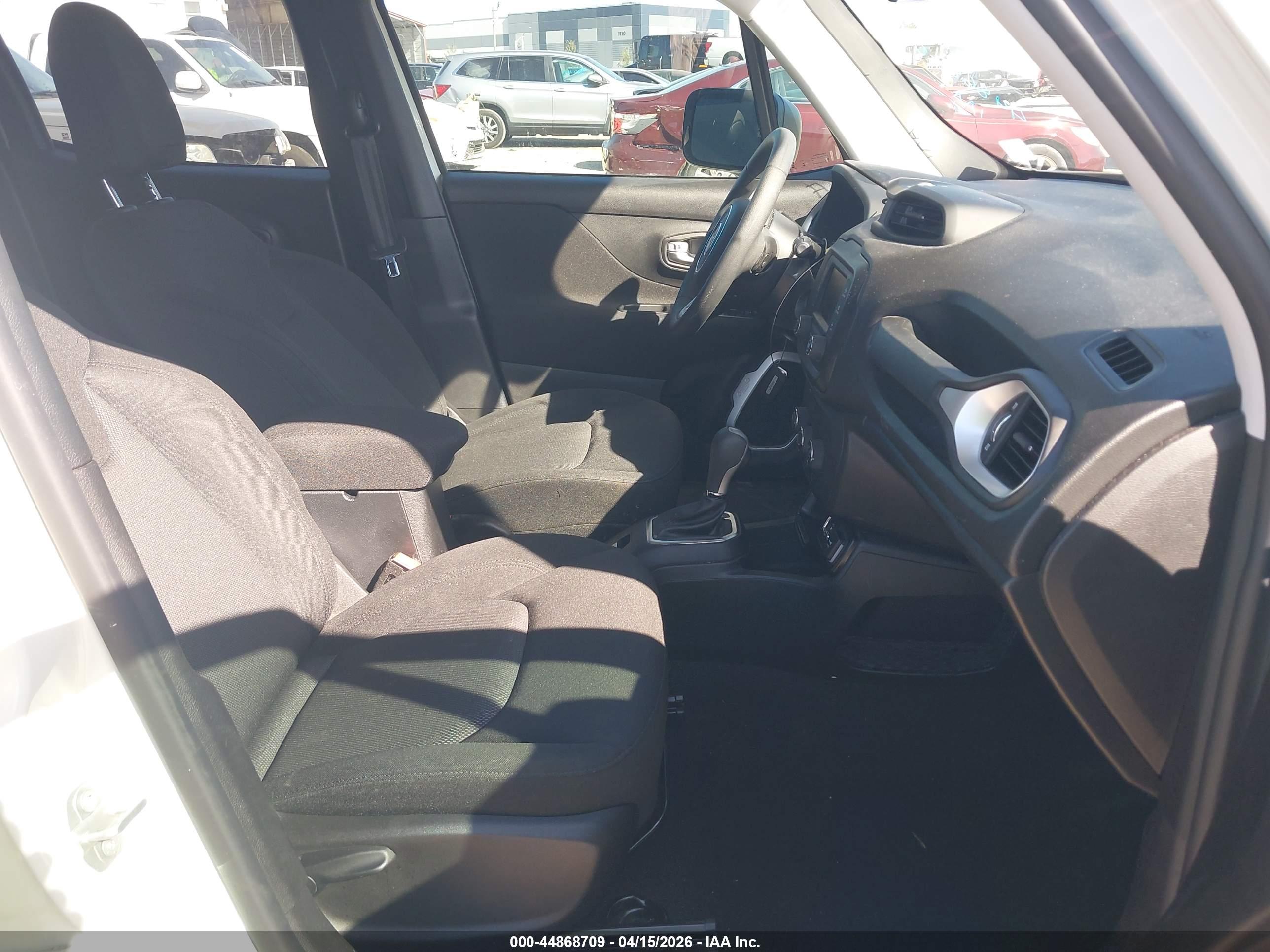 JEEP RENEGADE image 5