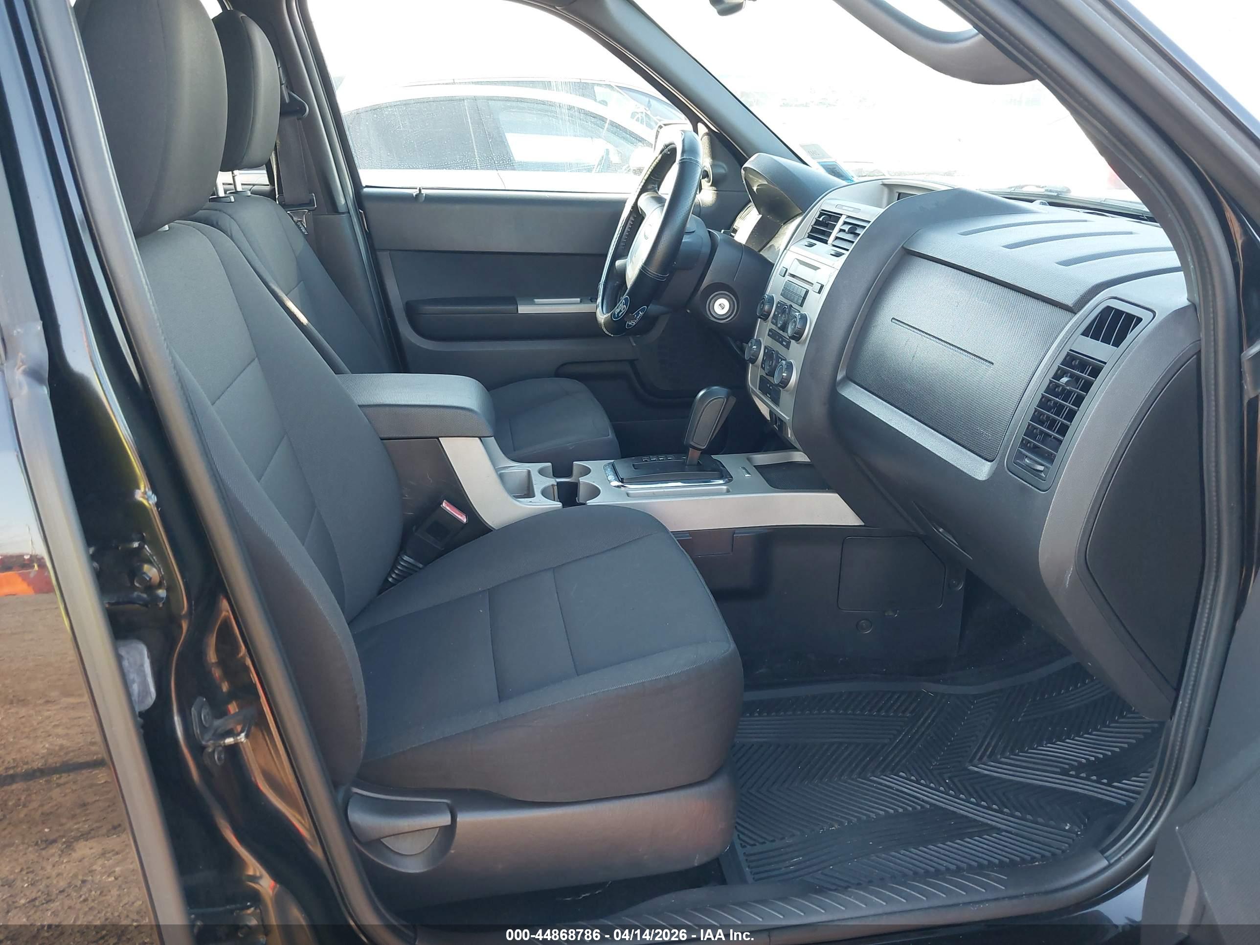 FORD ESCAPE image 5