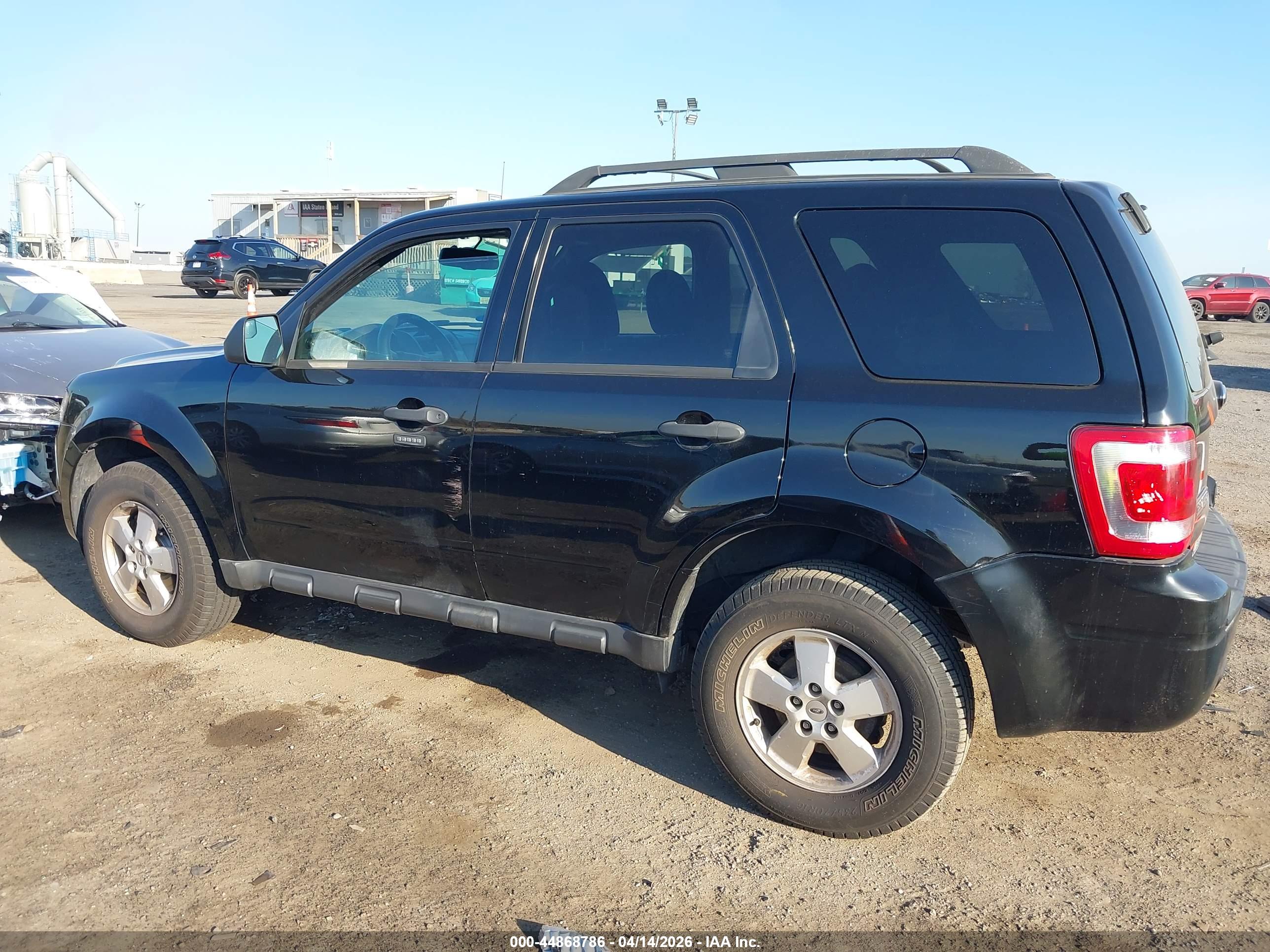 FORD ESCAPE image 6