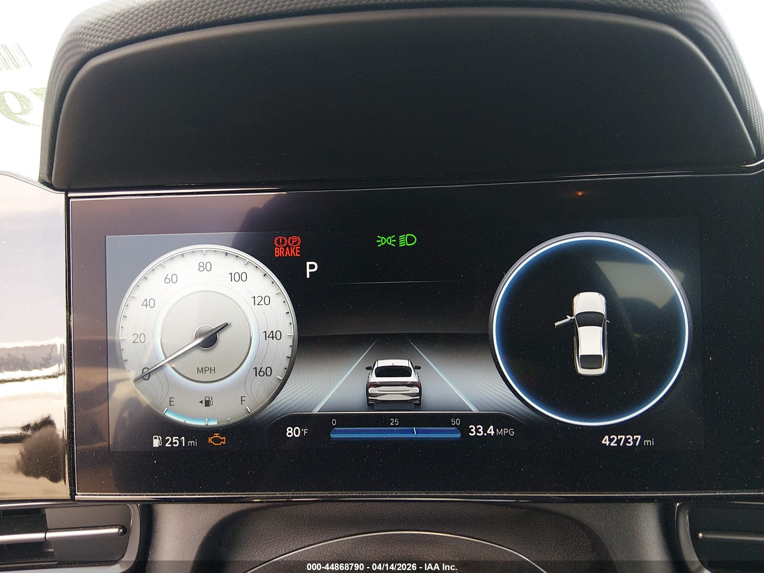 HYUNDAI ELANTRA image 7