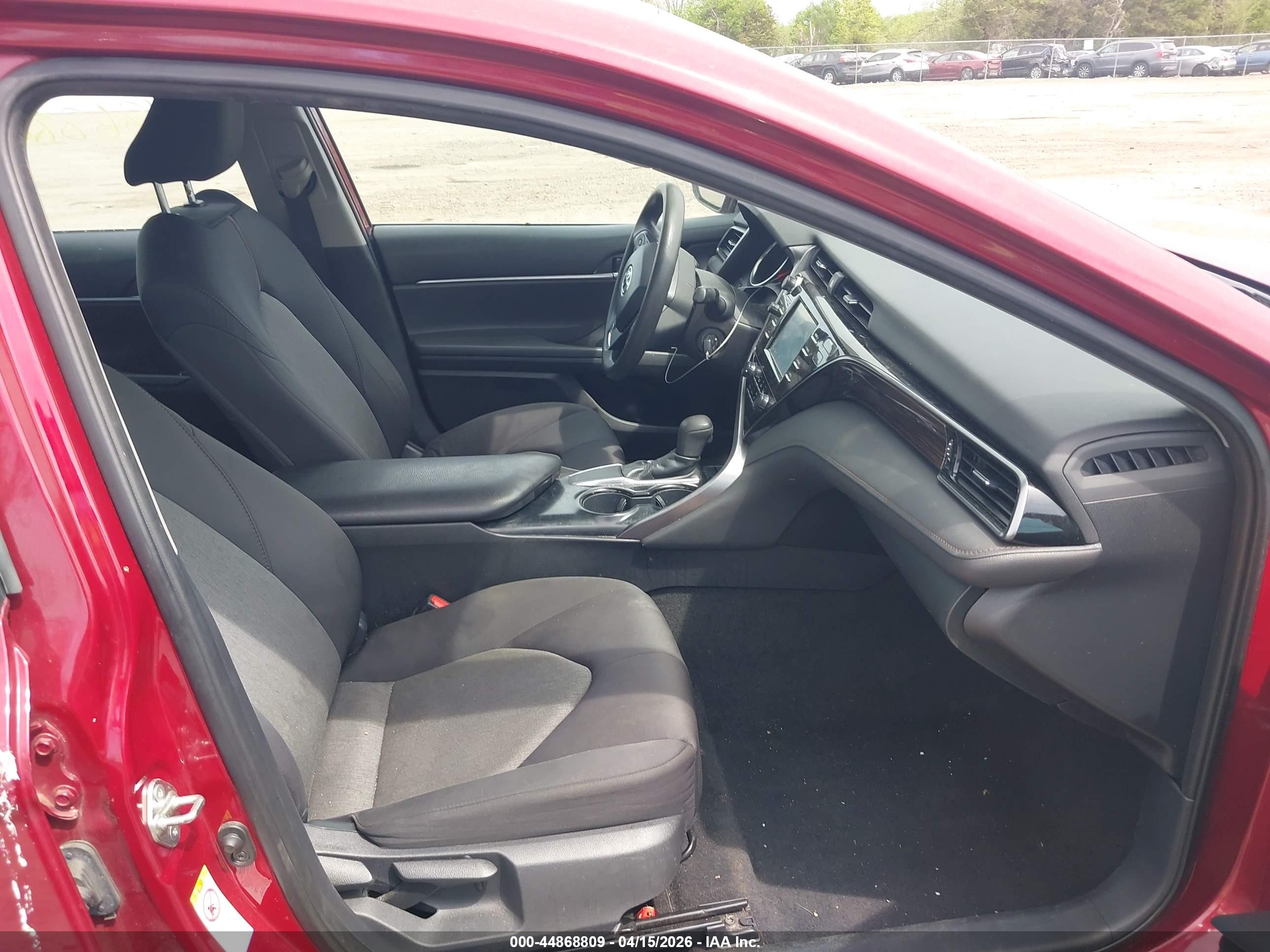 TOYOTA CAMRY image 5