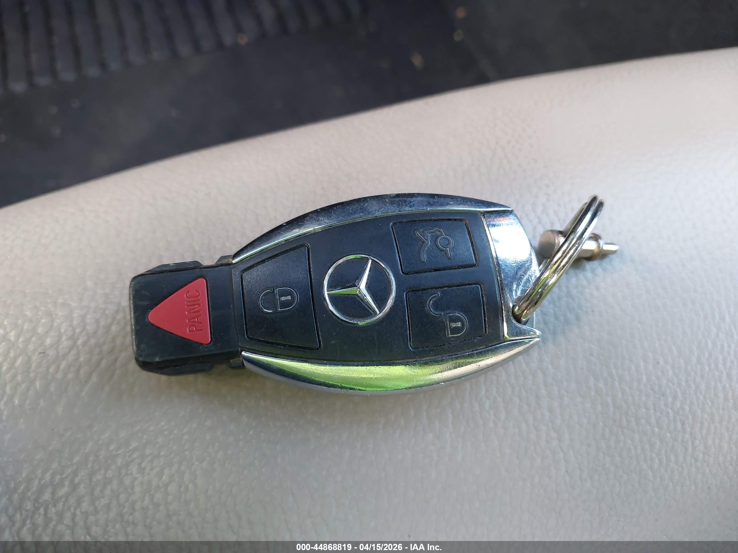 MERCEDES-BENZ E image 11
