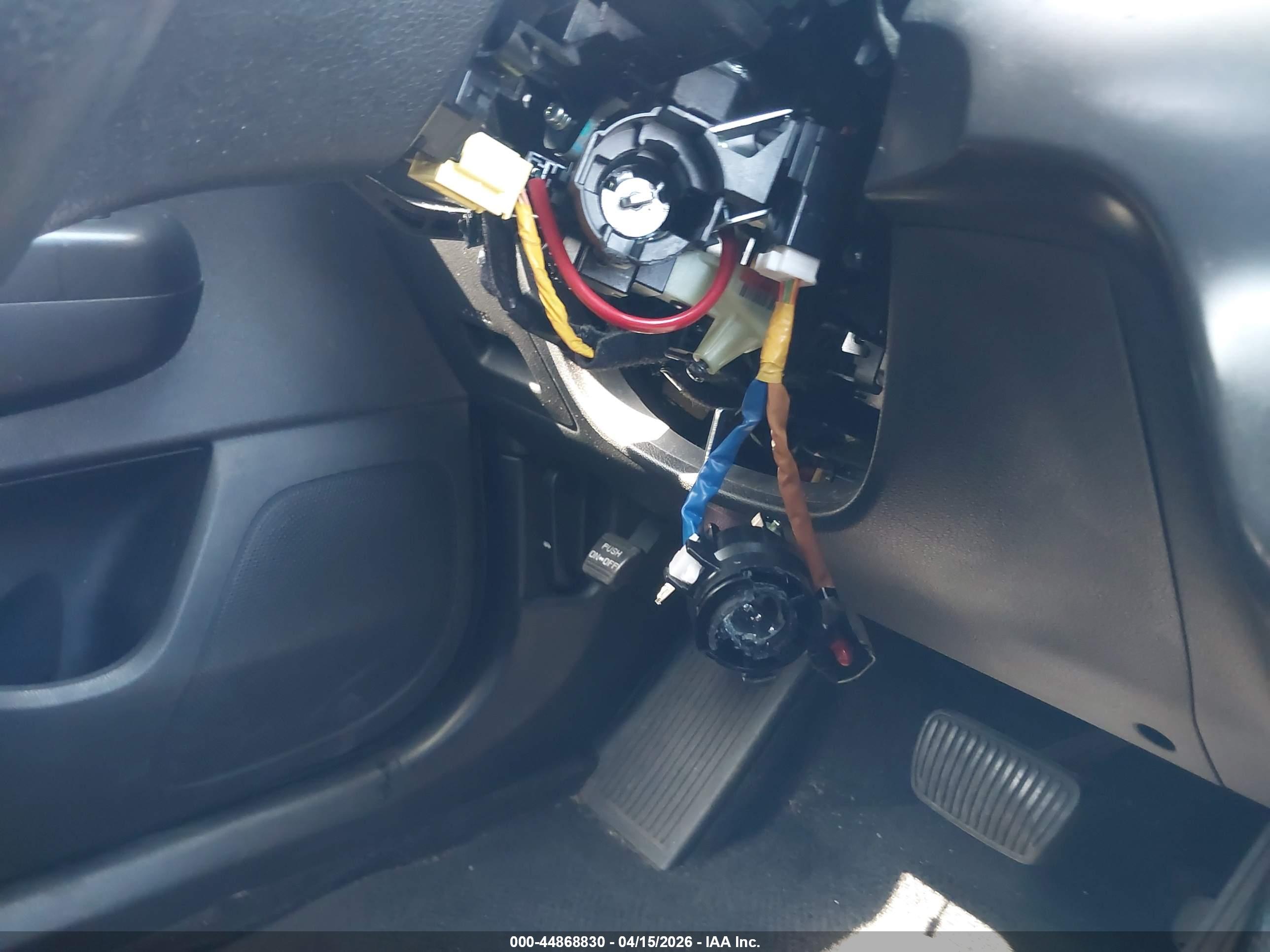 KIA SPORTAGE image 6