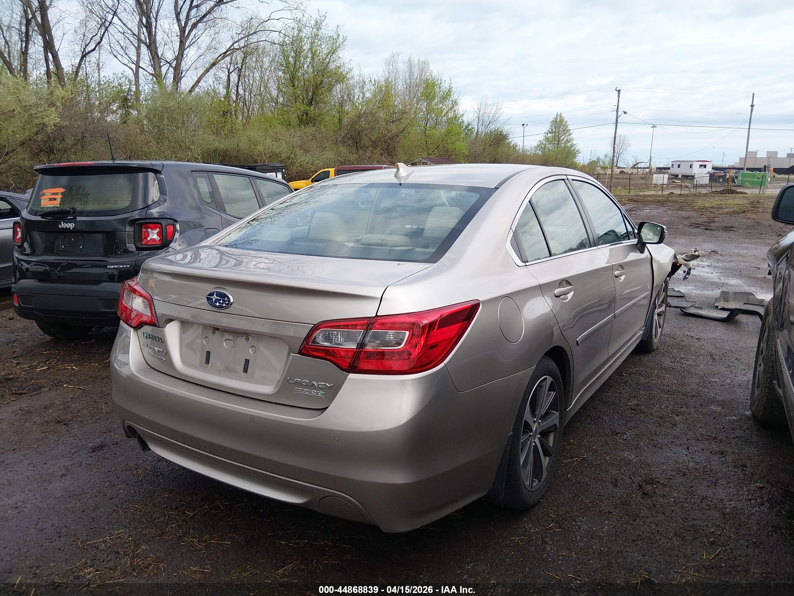 SUBARU LEGACY image 4