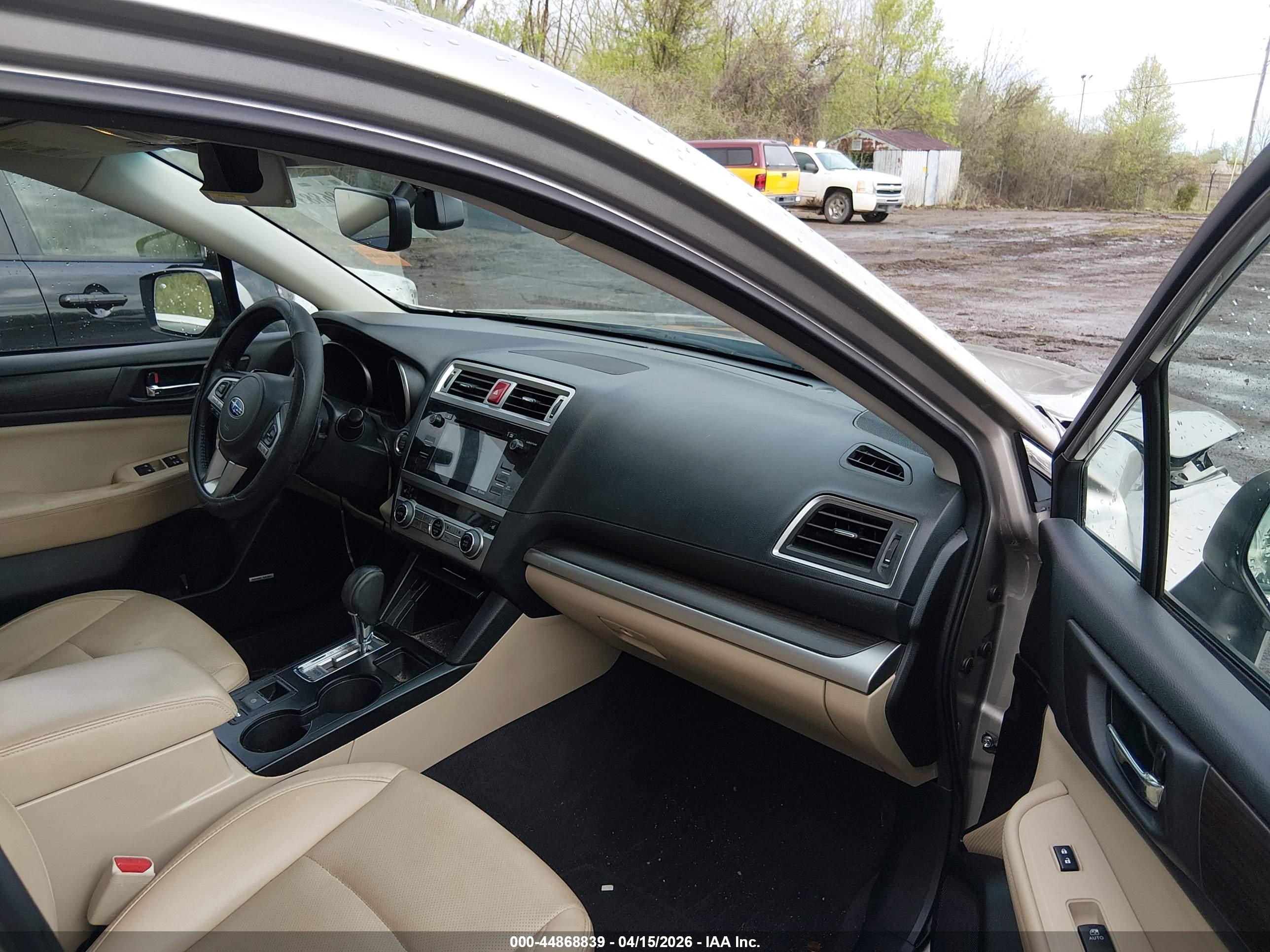 SUBARU LEGACY image 5