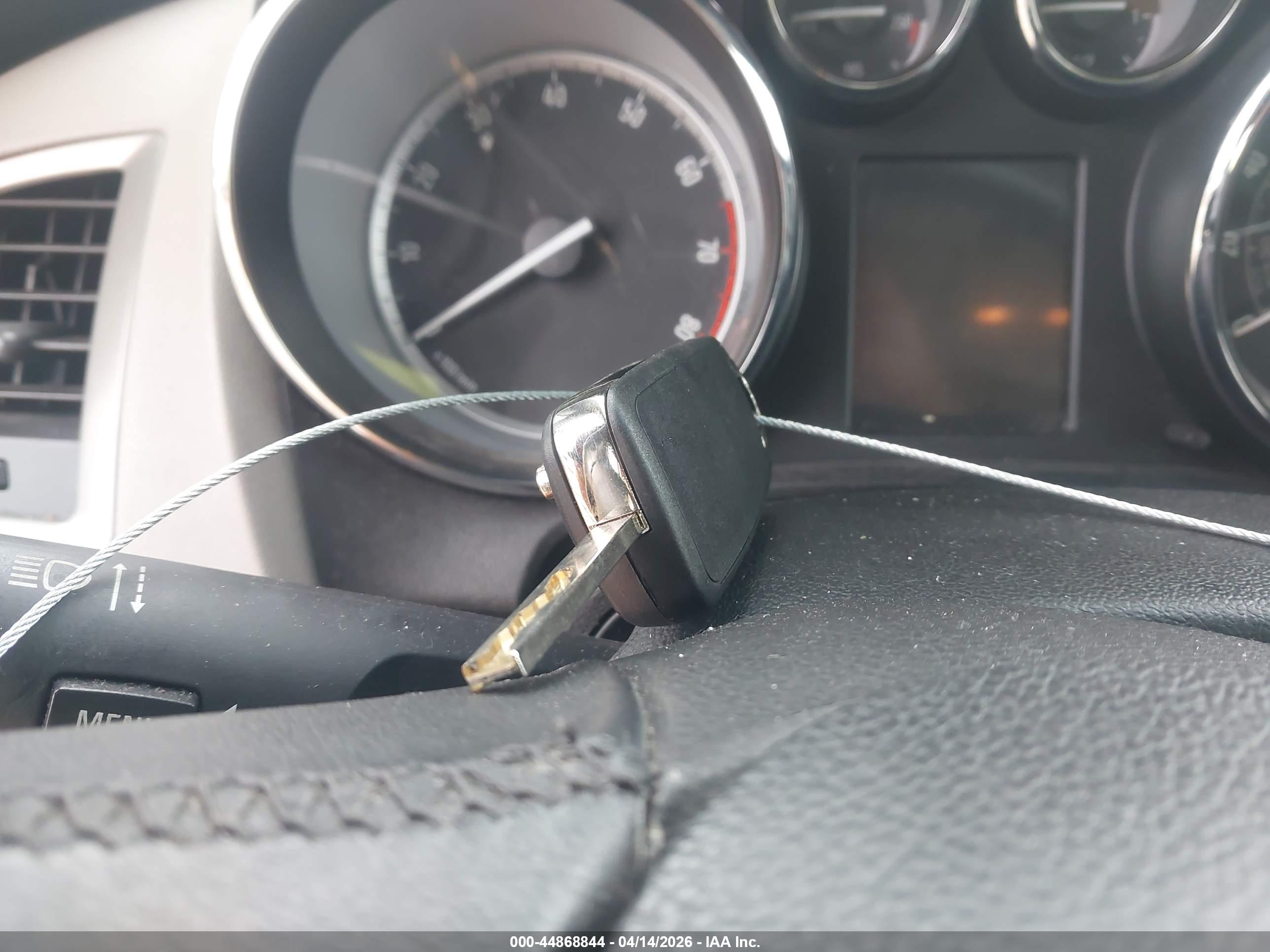 BUICK VERANO image 11