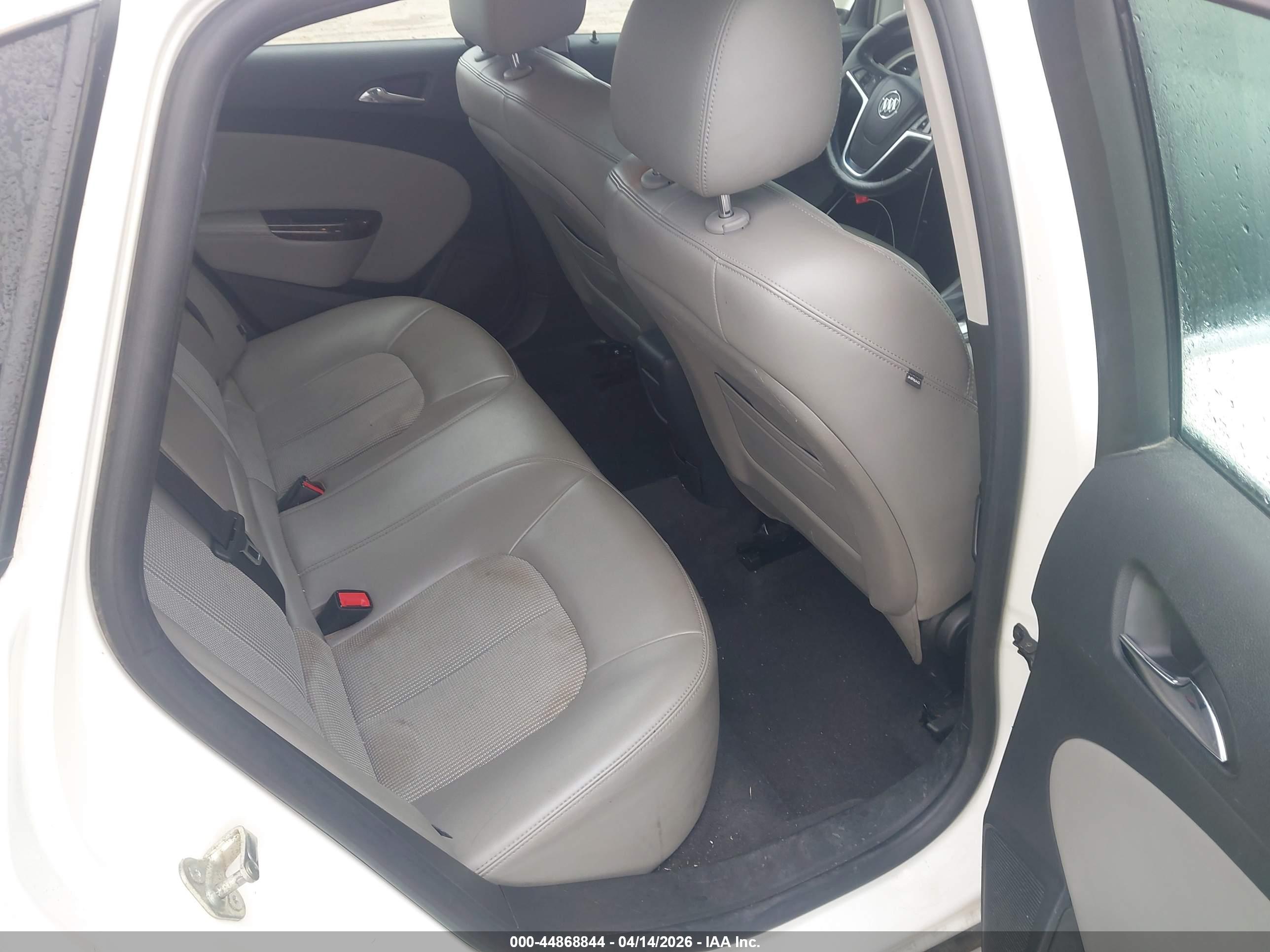 BUICK VERANO image 8