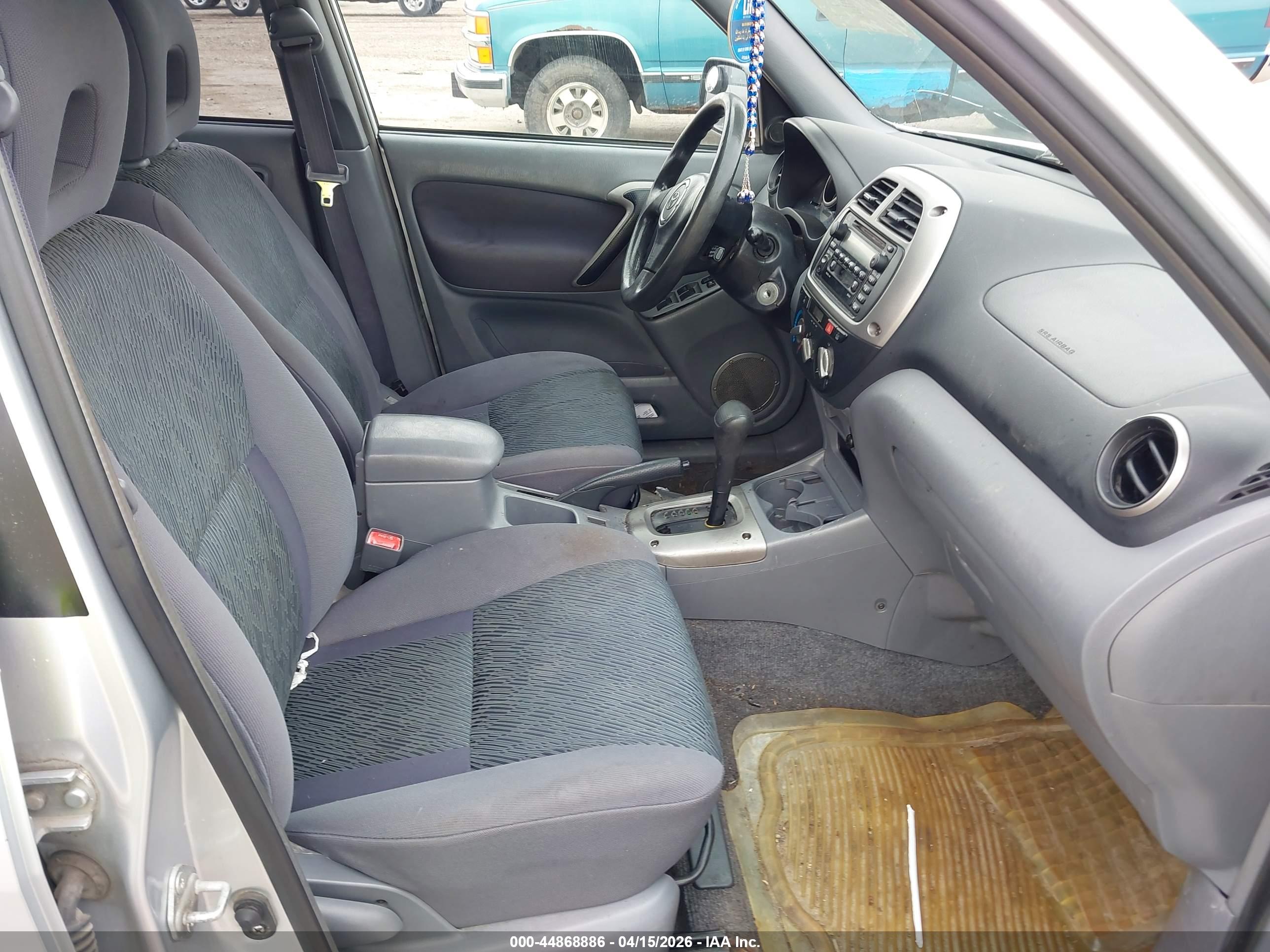 TOYOTA RAV4 image 5