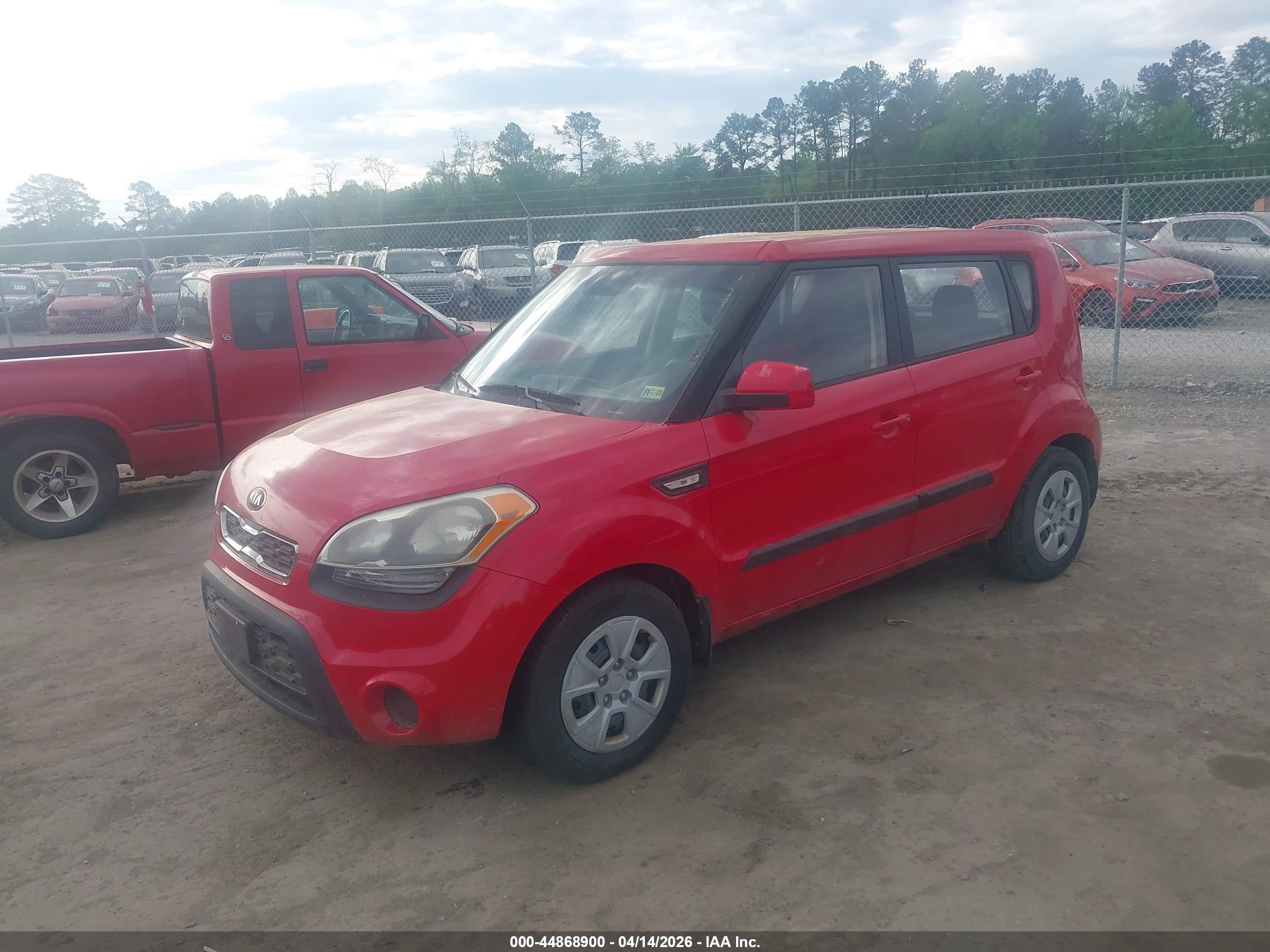 KIA SOUL image 2