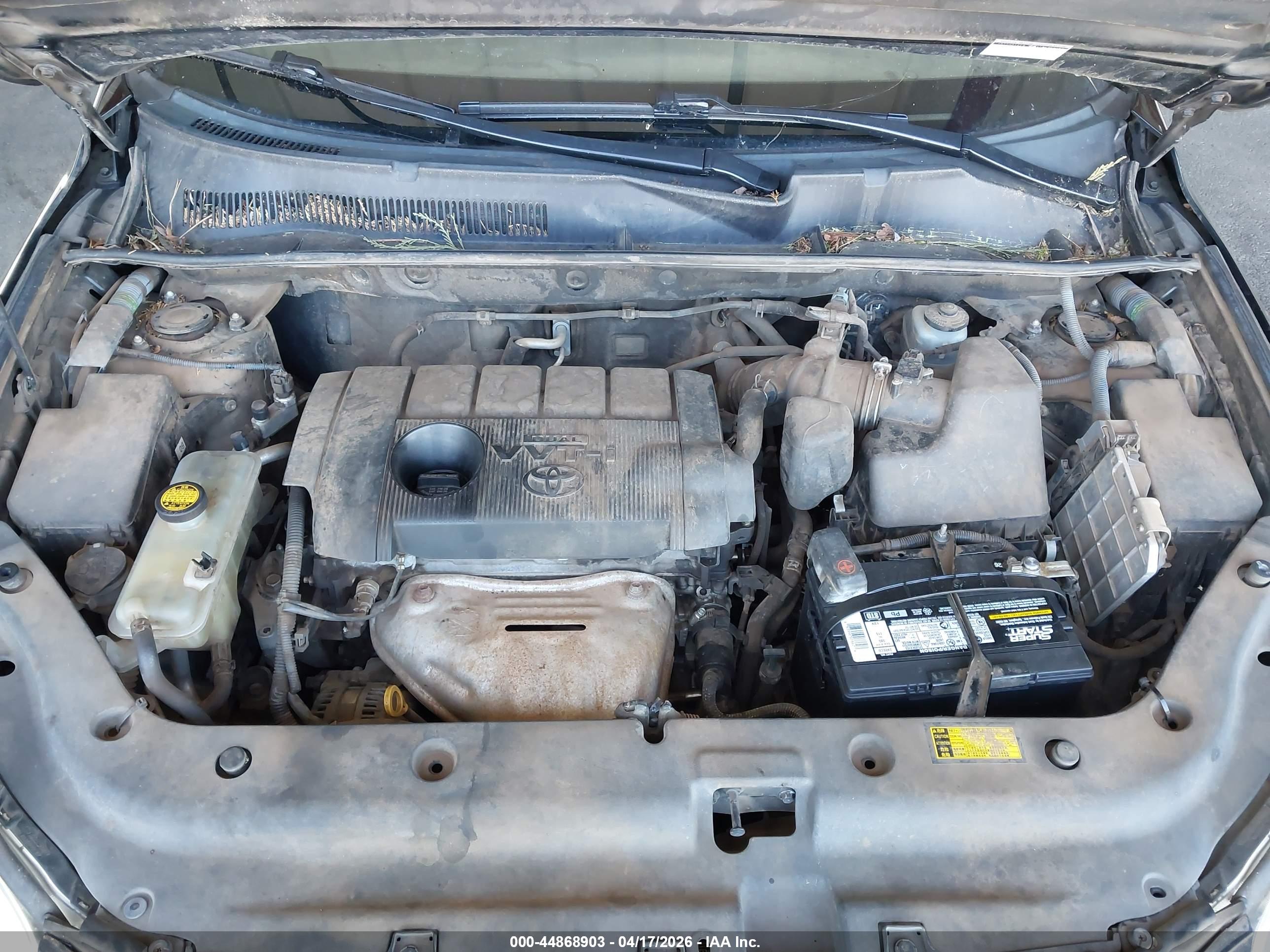 TOYOTA RAV4 image 10