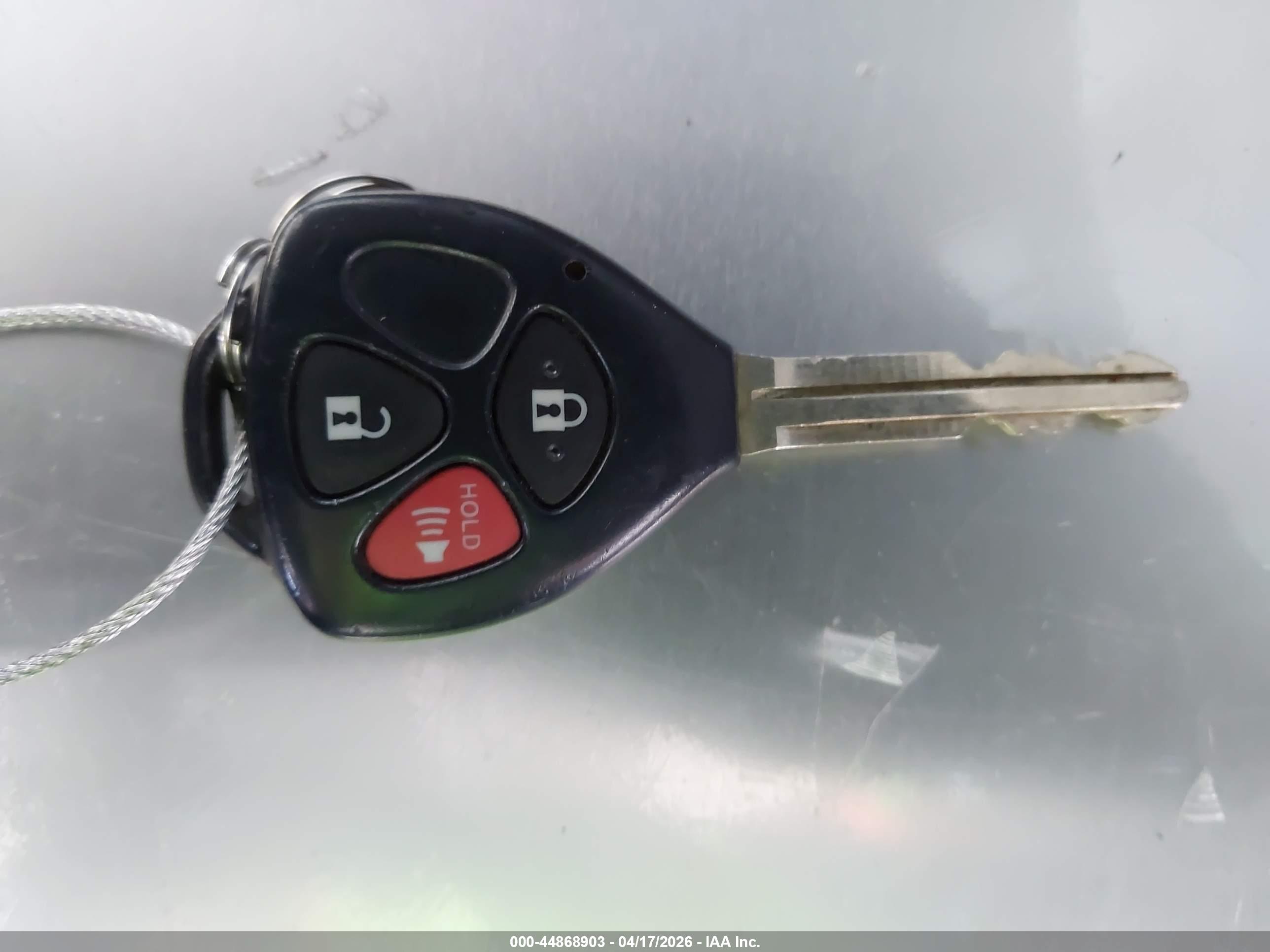 TOYOTA RAV4 image 11