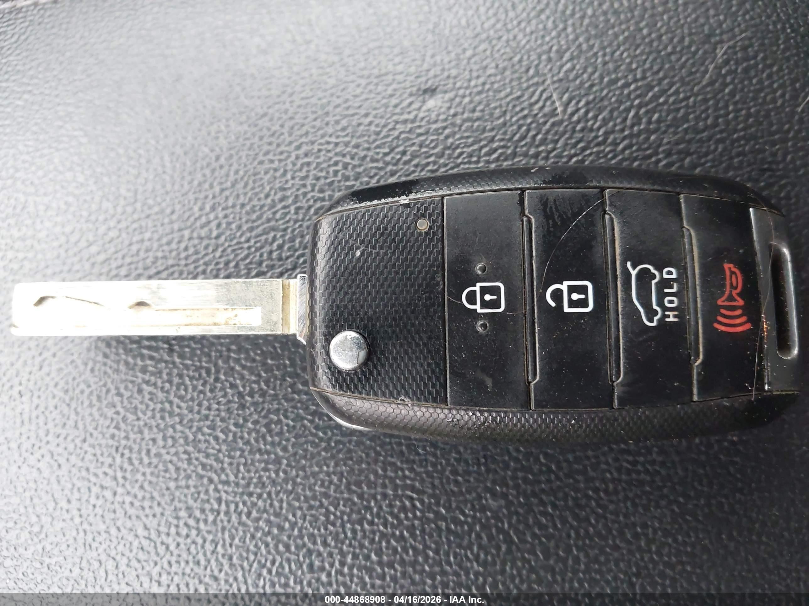 KIA SORENTO image 11