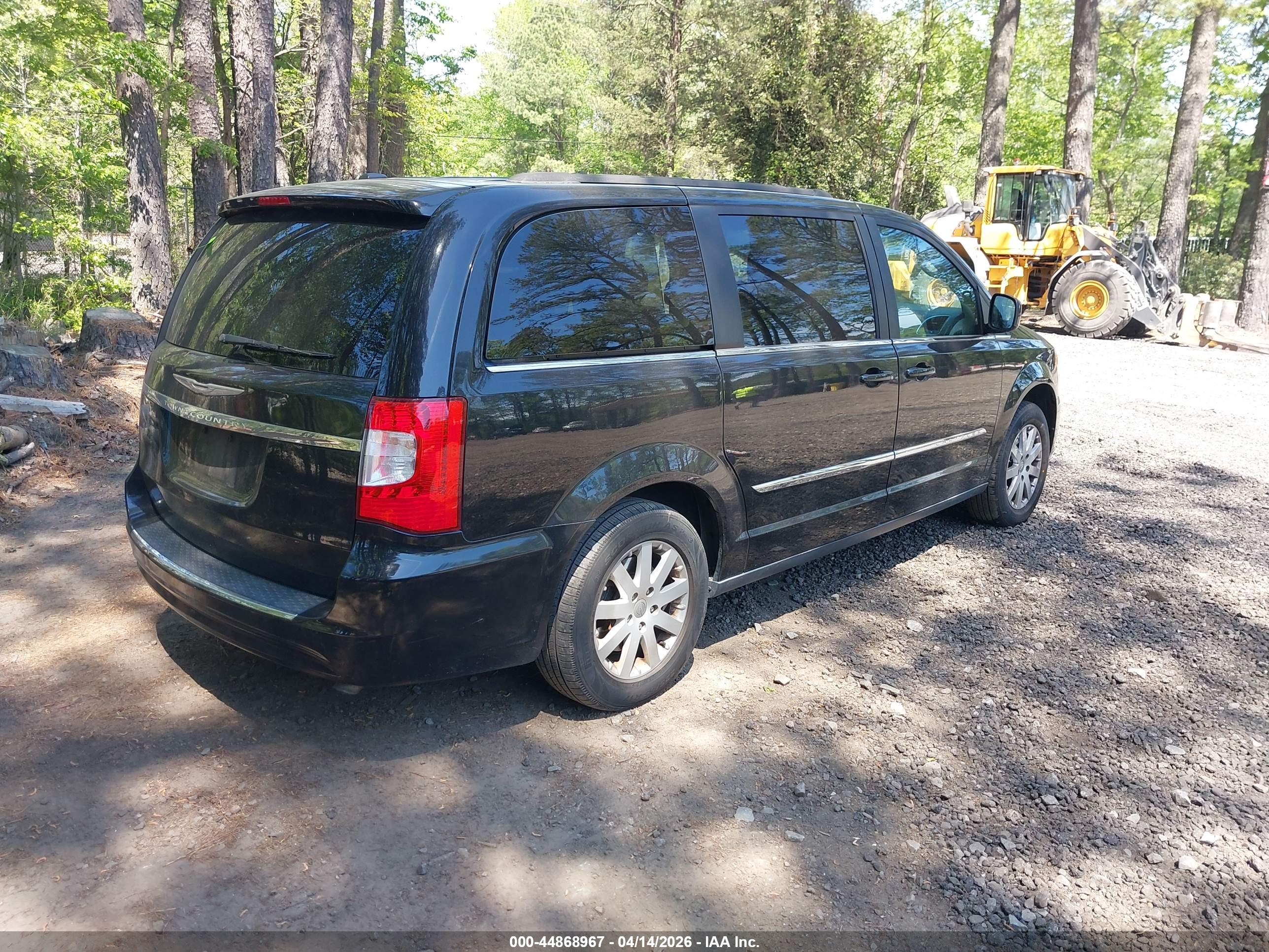 CHRYSLER TOWN image 4