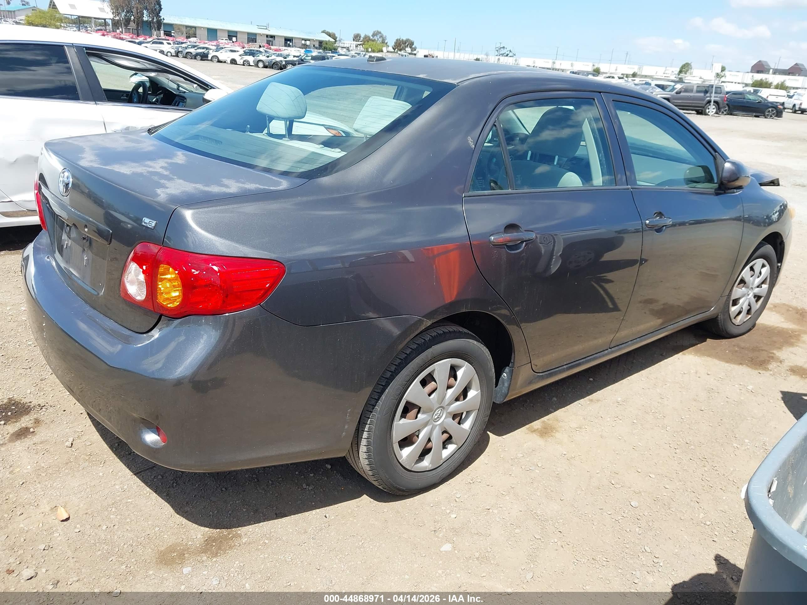 TOYOTA COROLLA image 4