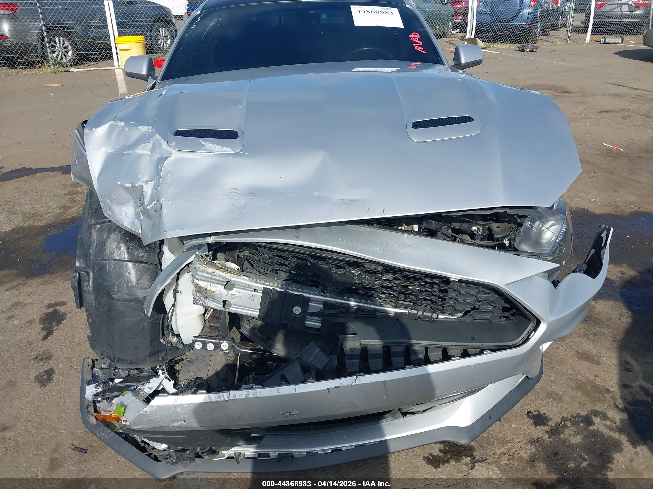 FORD MUSTANG image 6