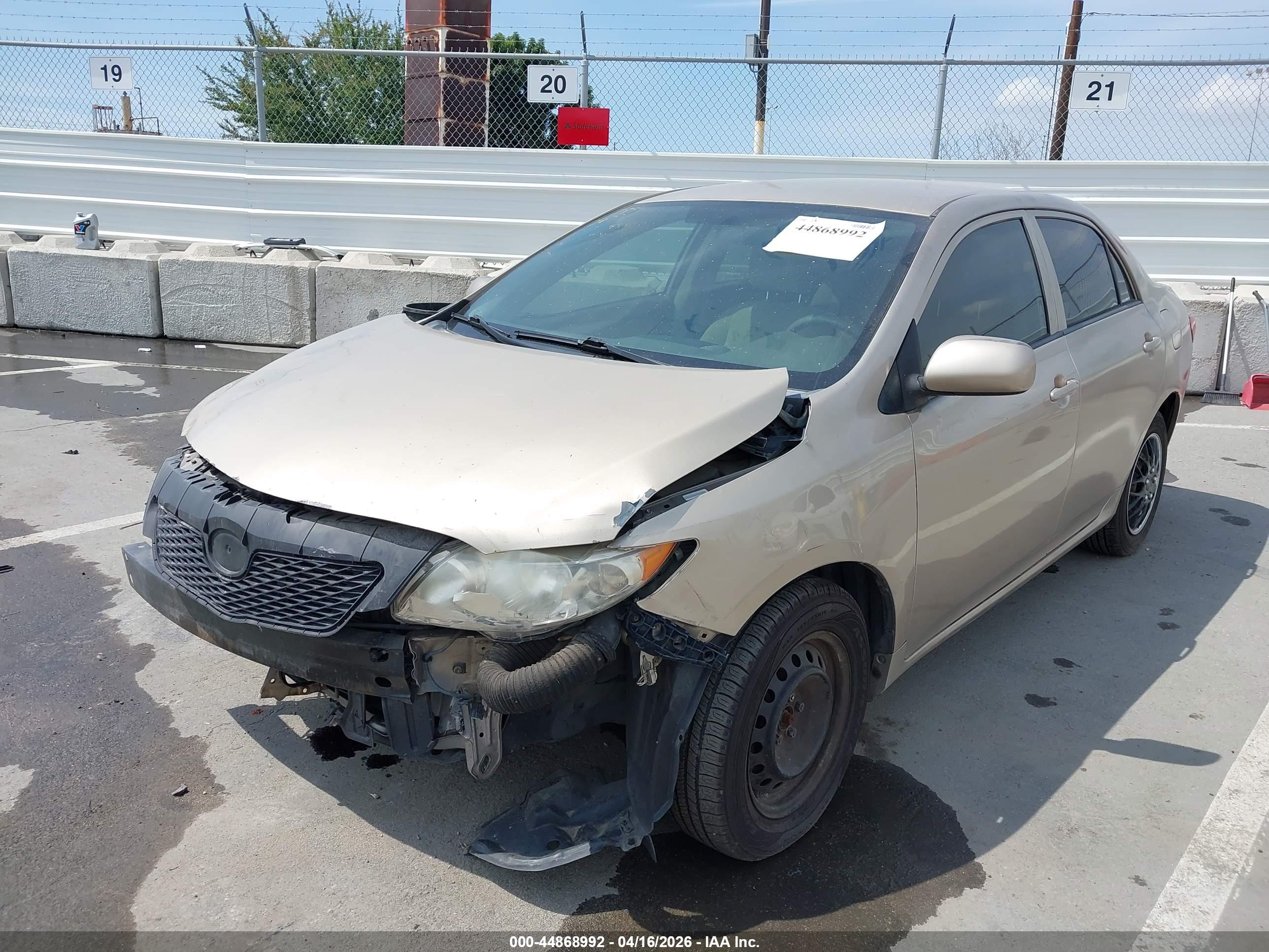 TOYOTA COROLLA image 6