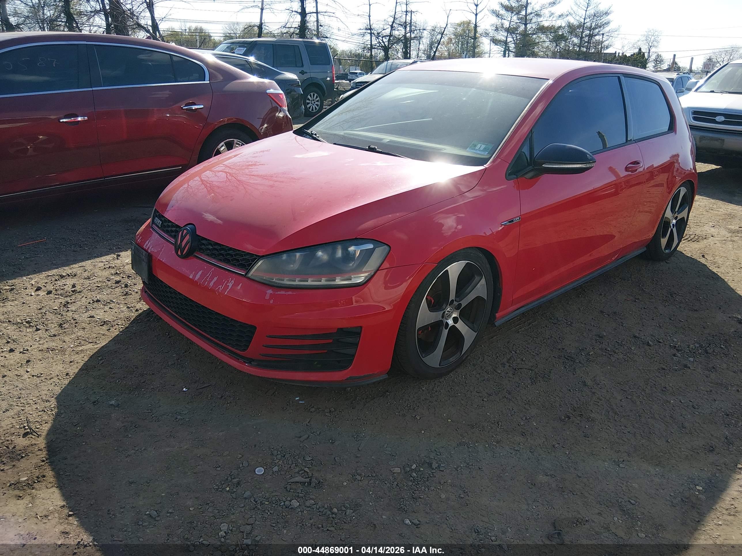 VOLKSWAGEN GOLF image 2