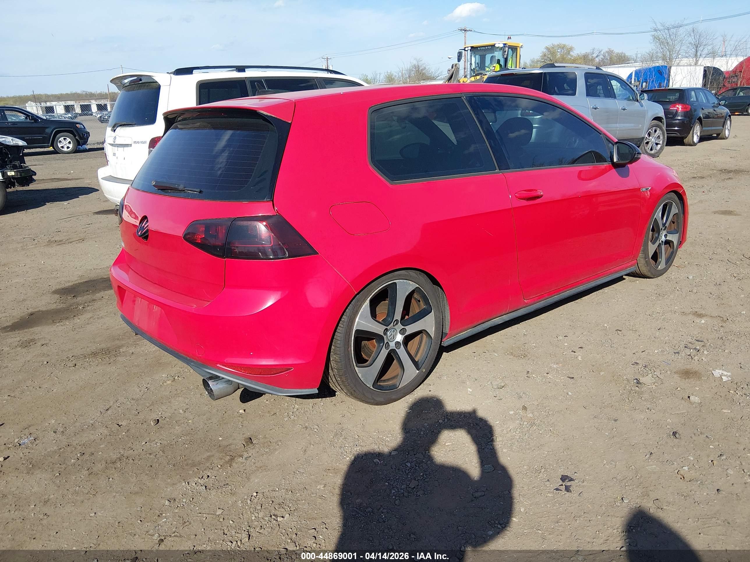 VOLKSWAGEN GOLF image 4