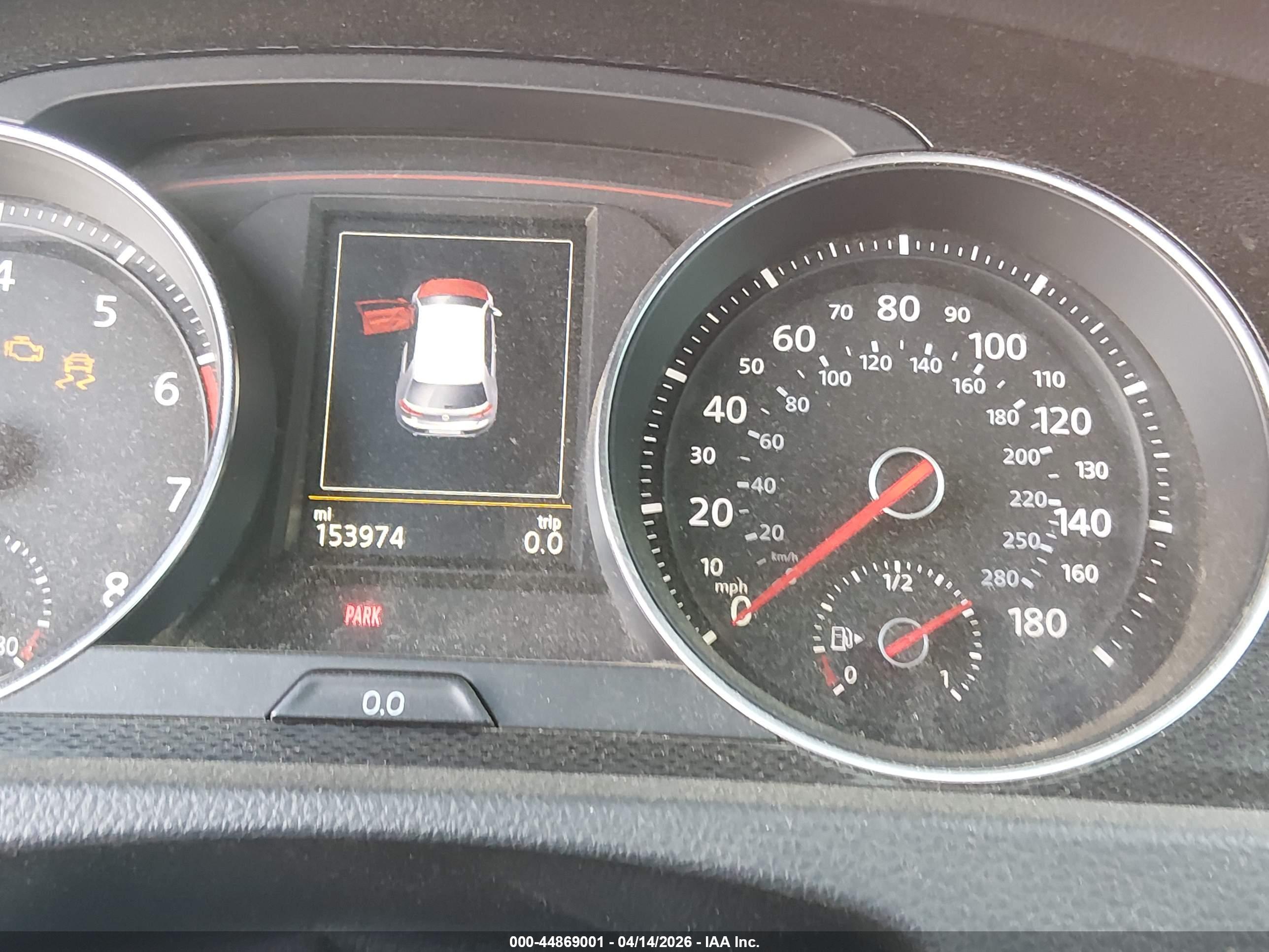 VOLKSWAGEN GOLF image 7