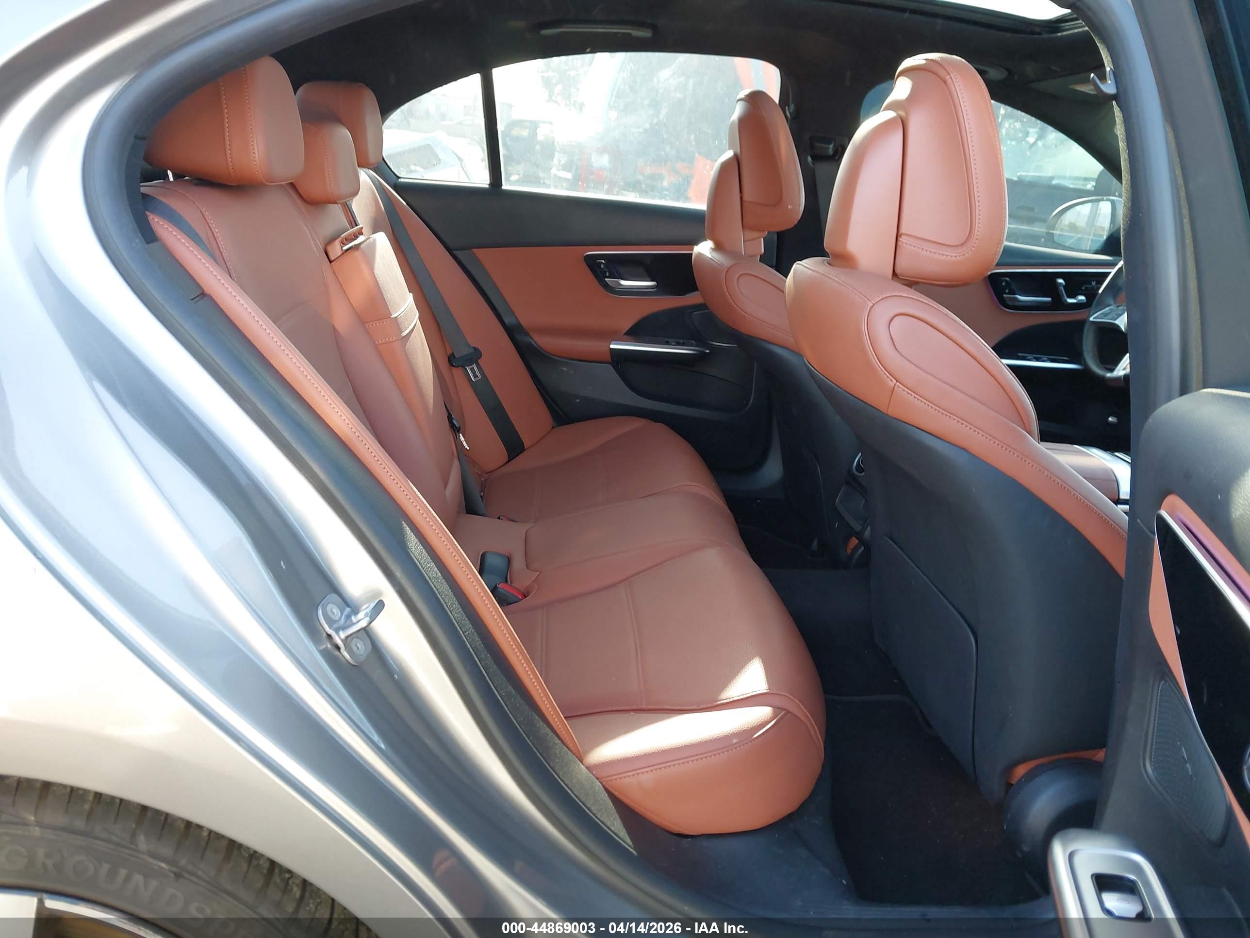 MERCEDES-BENZ C image 8