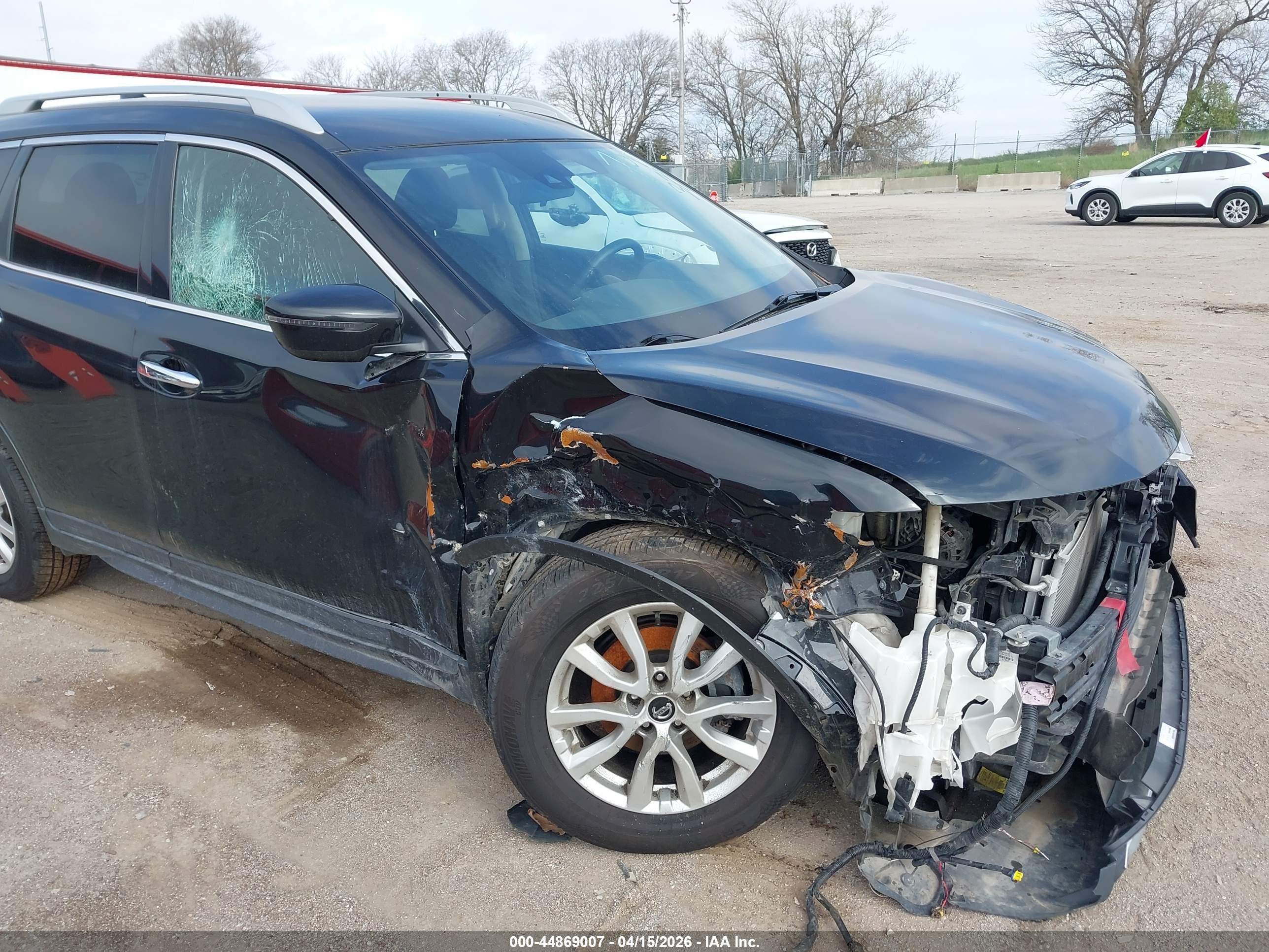 NISSAN ROGUE image 6