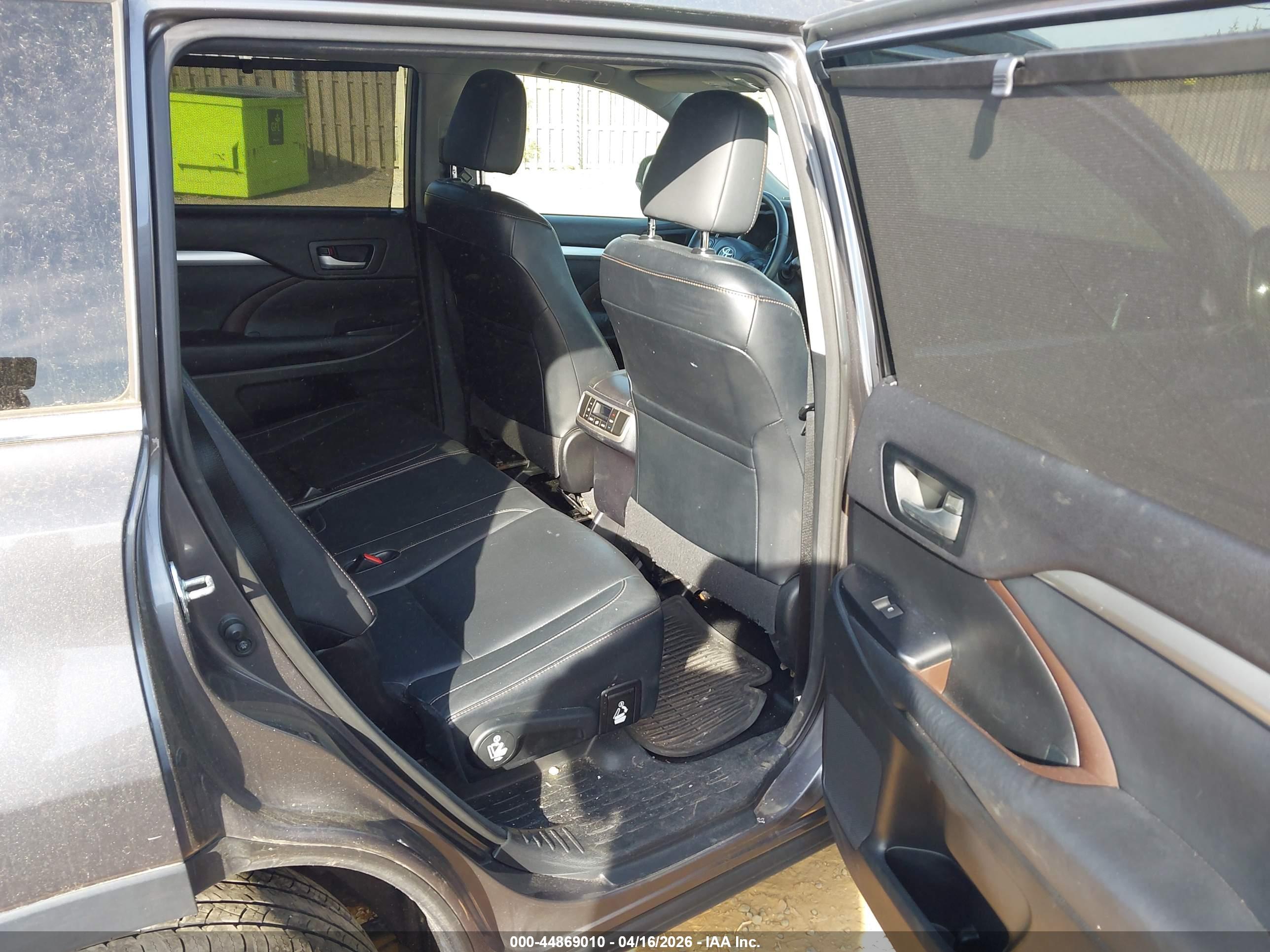 TOYOTA HIGHLANDER image 8