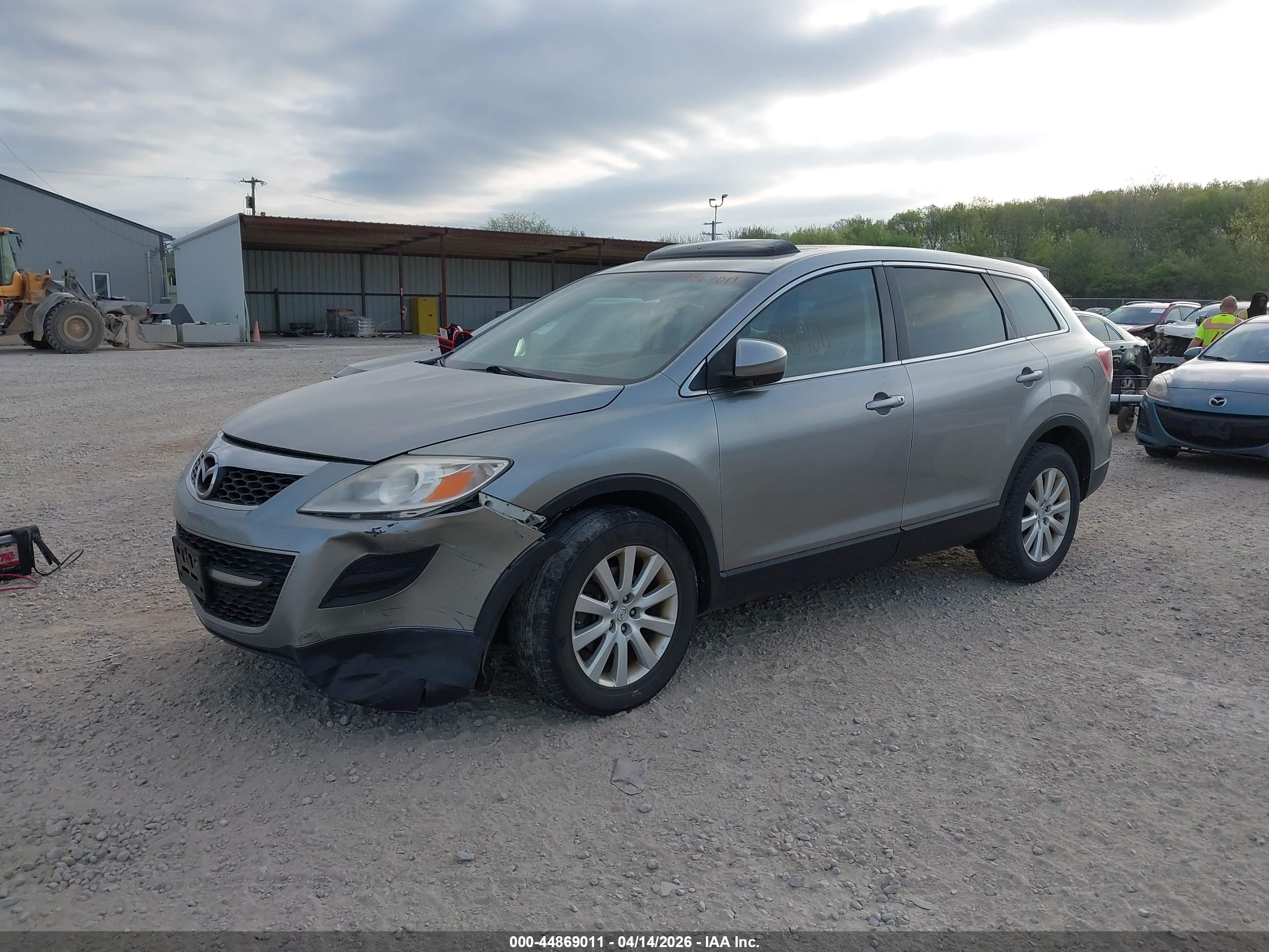MAZDA CX-9 image 2