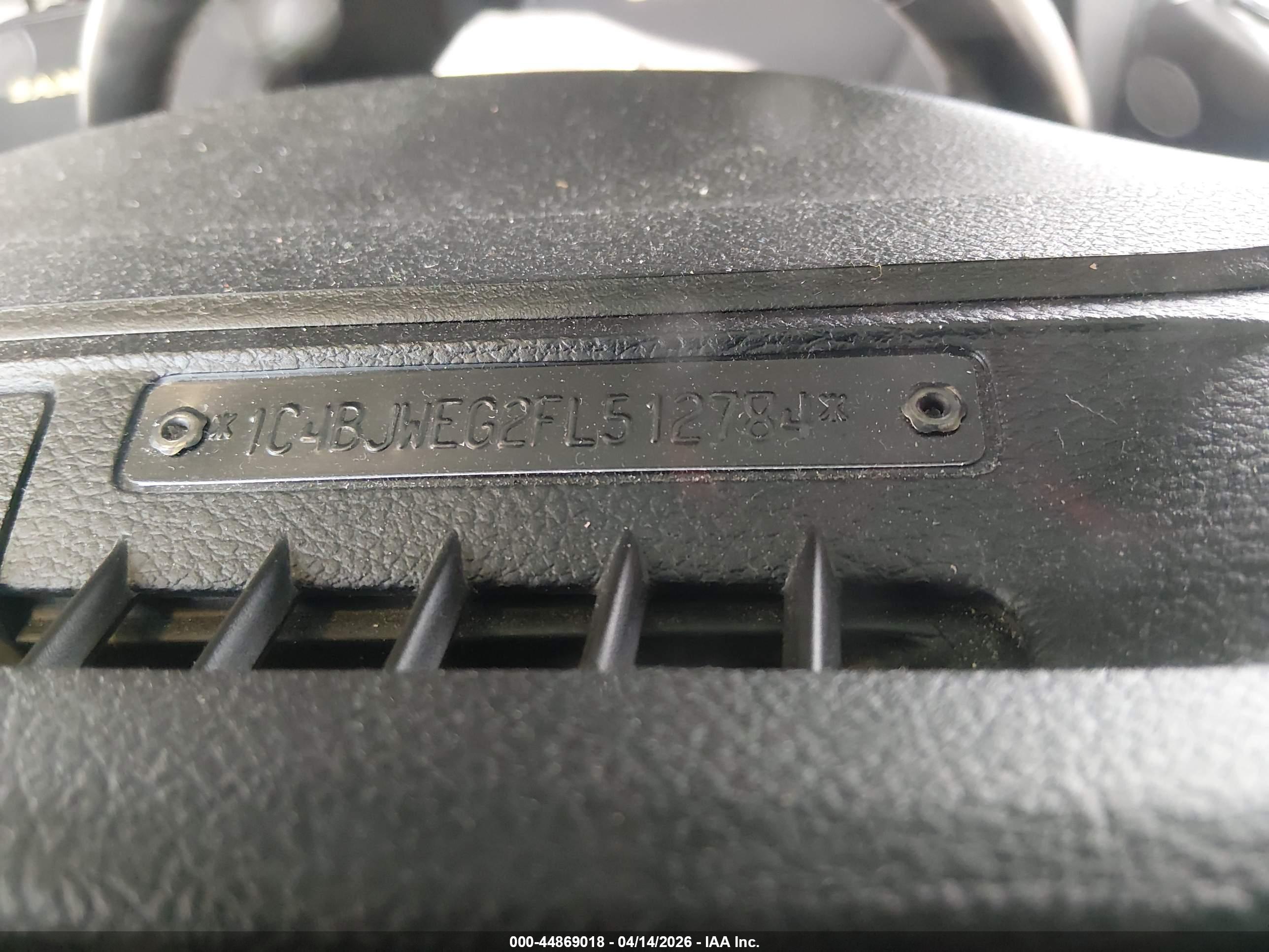 JEEP WRANGLER image 9