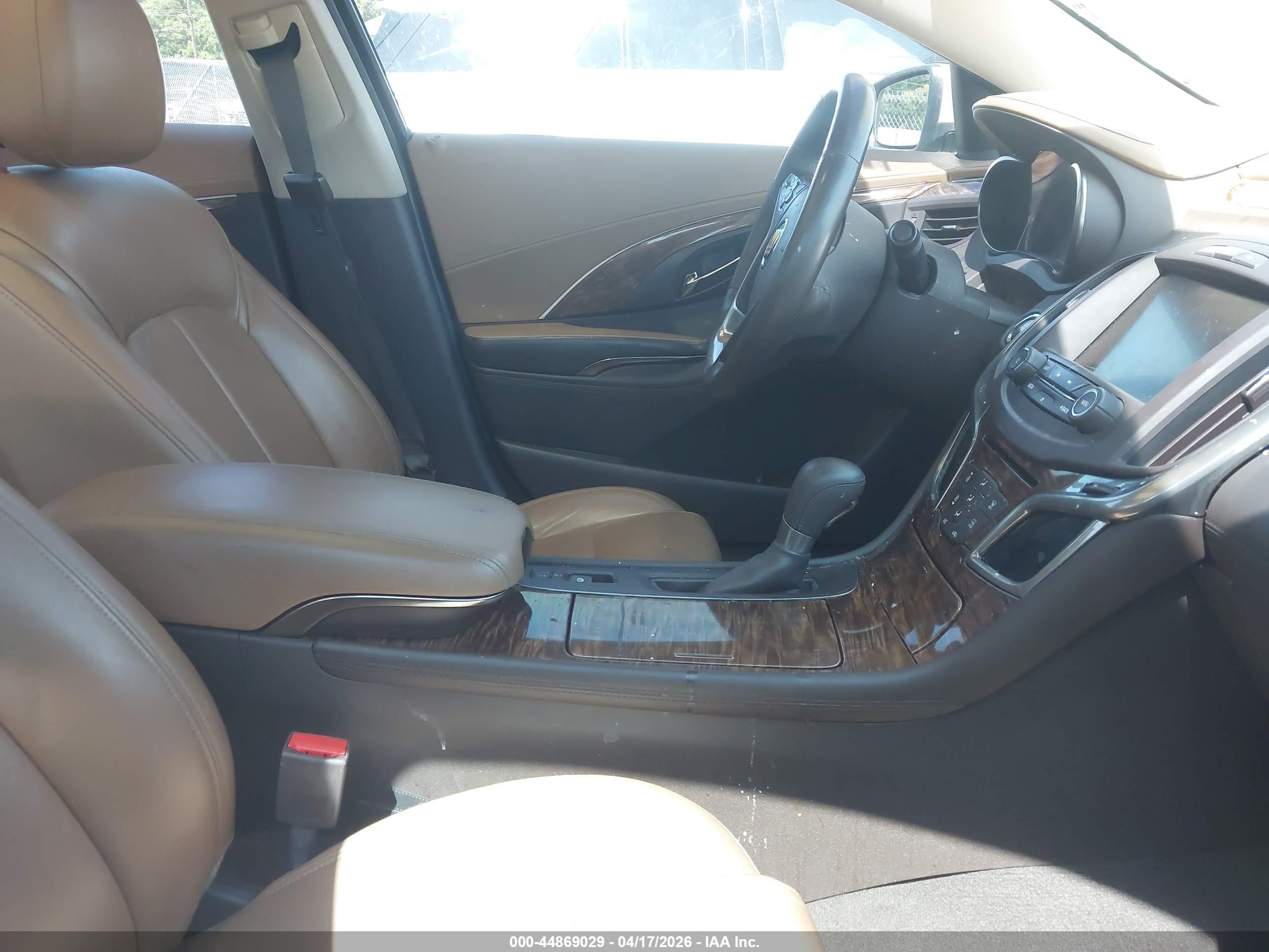 BUICK LACROSSE image 5