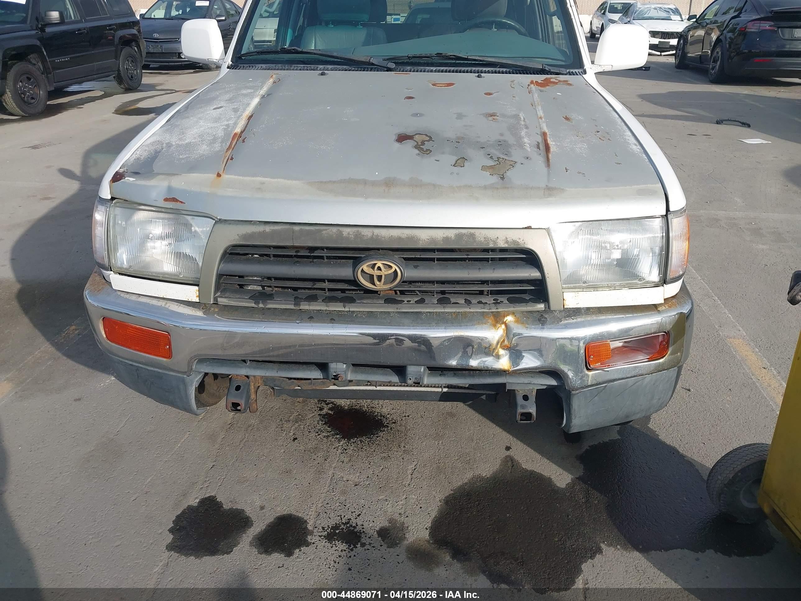 TOYOTA 4RUNNER image 6