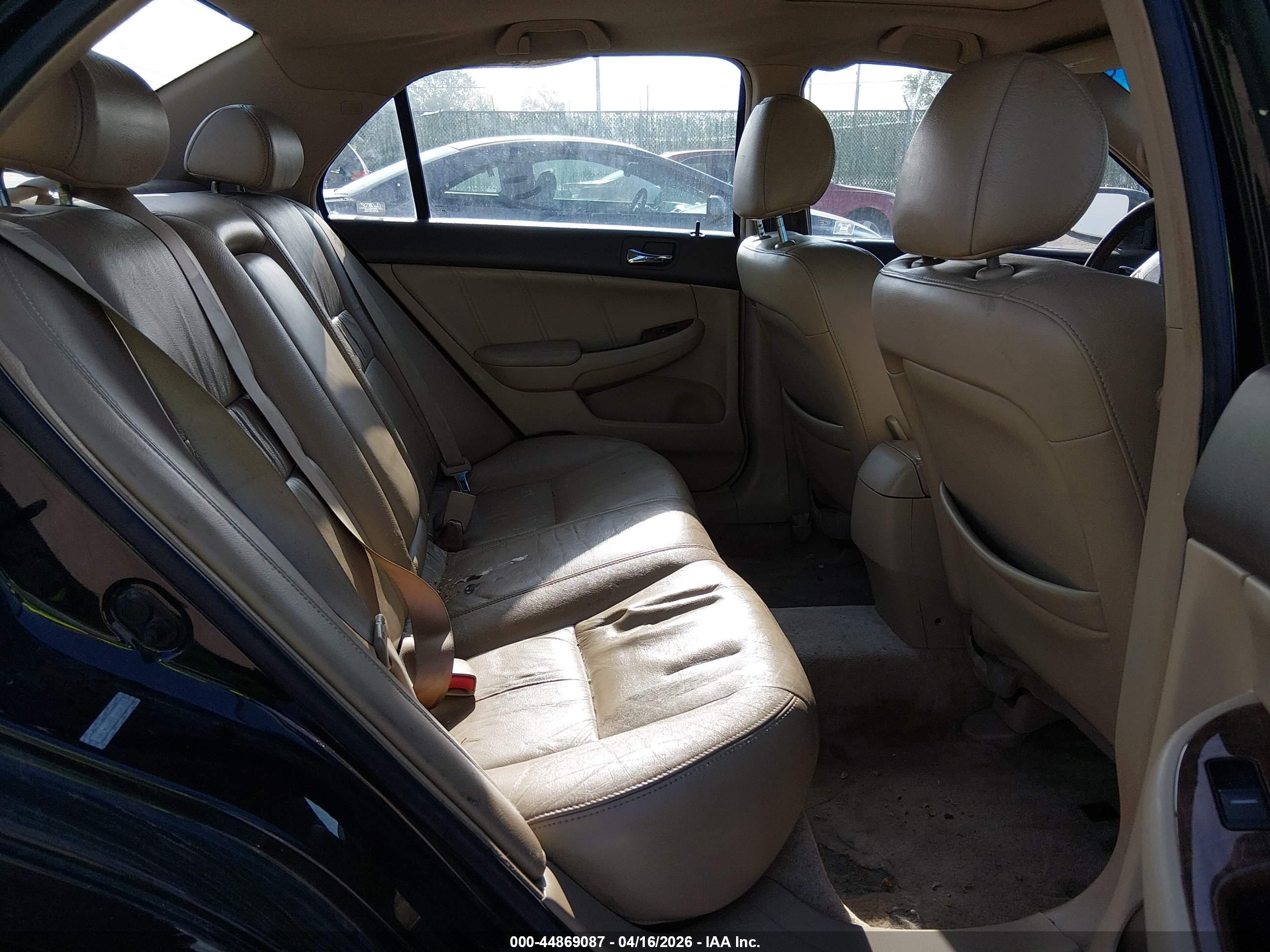 HONDA ACCORD image 8