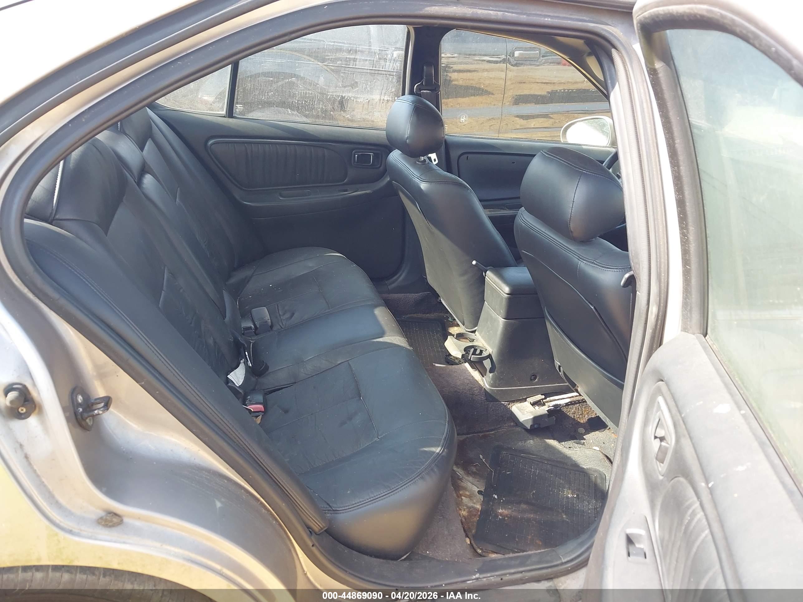NISSAN ALTIMA image 8