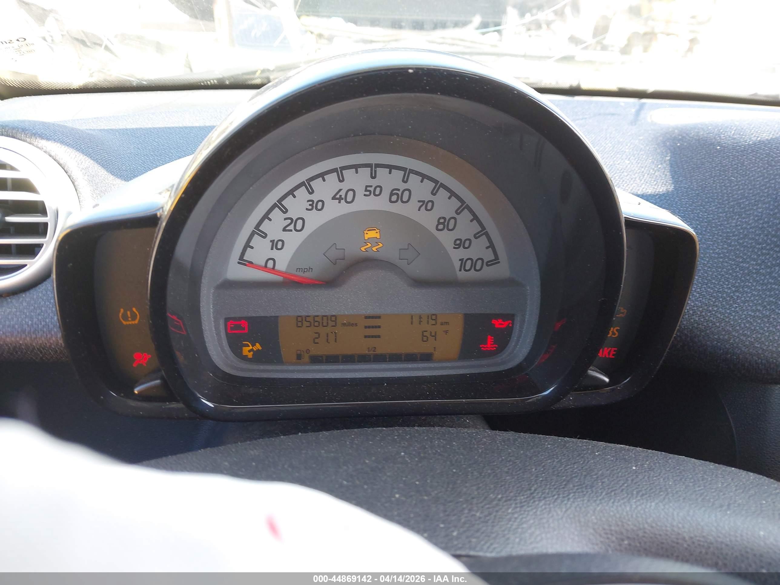 SMART FORTWO image 7